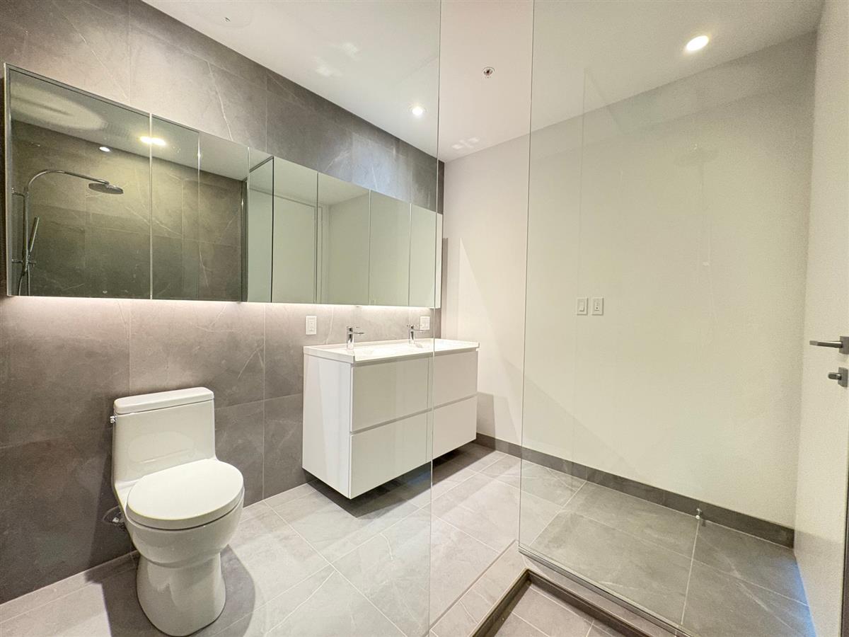 ENSUITE BATH