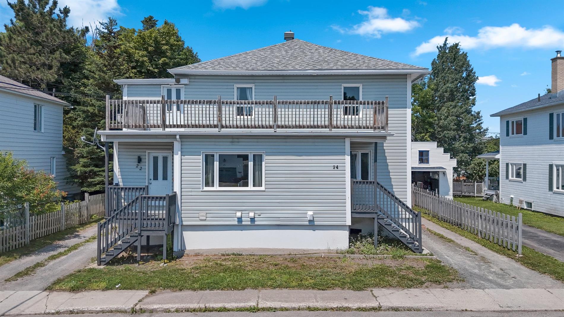 22-24 3e Rue E. — photo 1