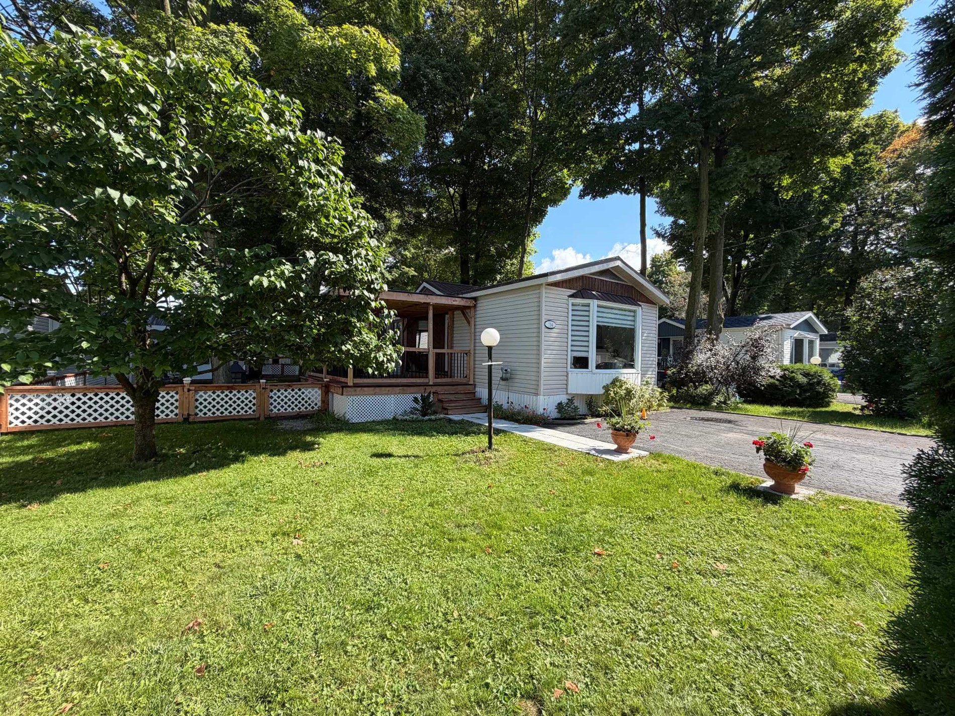 154 Rue Divina-Sauvé — photo 1