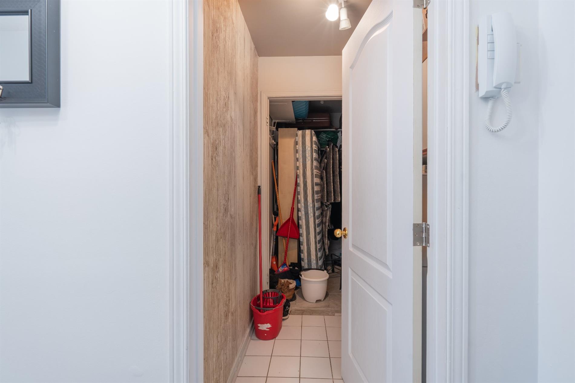 206-345 Rue St-Jean-Baptiste — photo 3