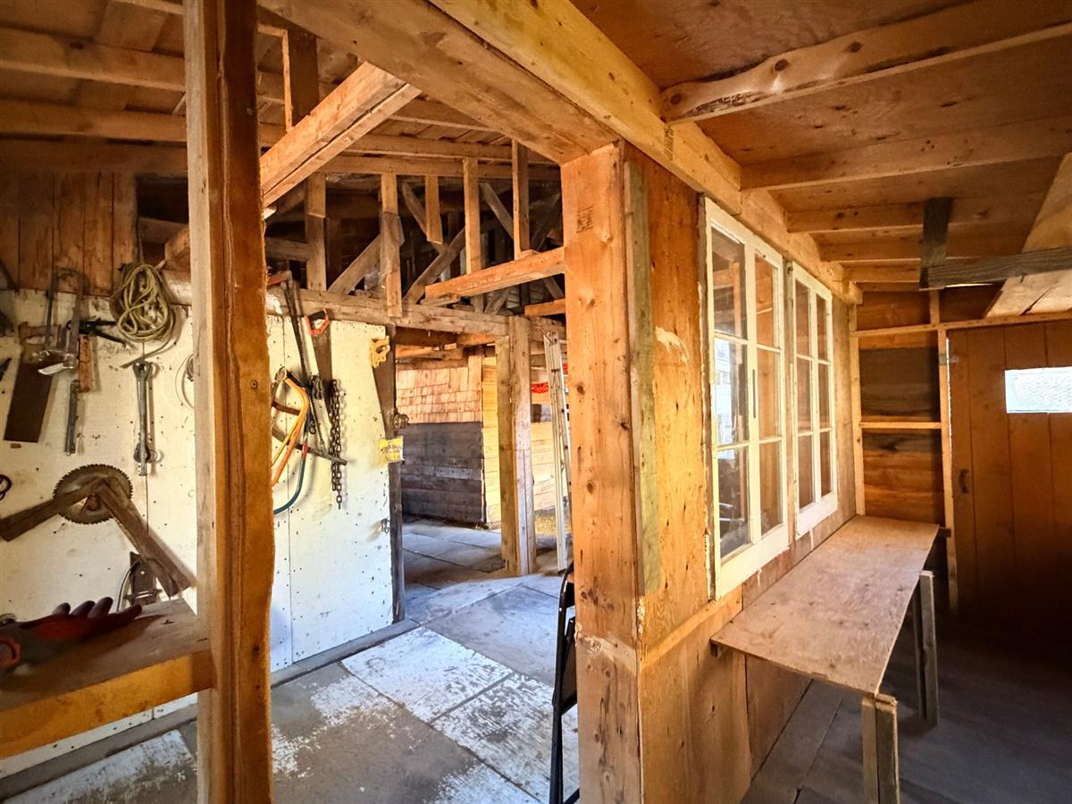 Photo 25