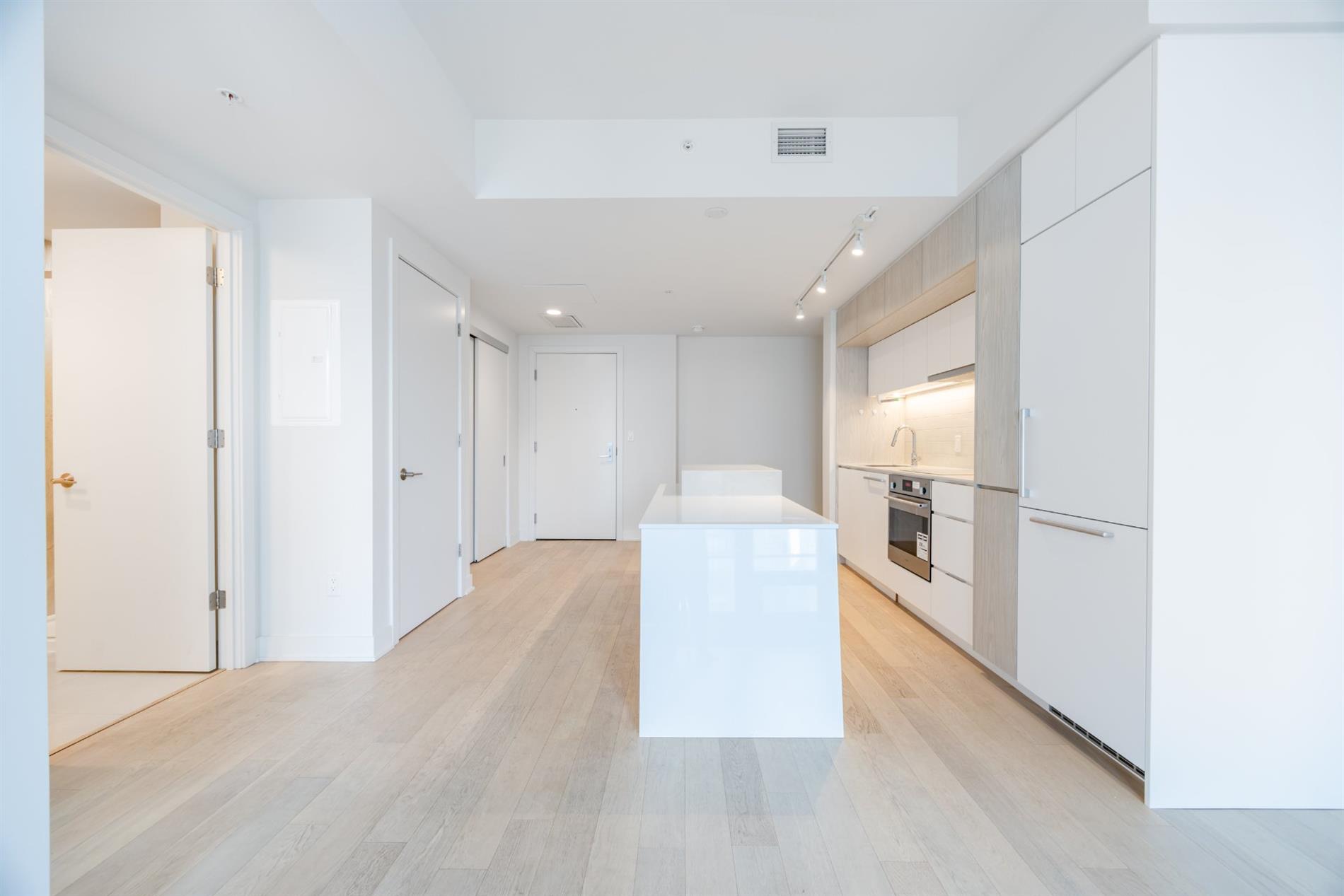 4105-1288 Rue St-Antoine O. — photo 3