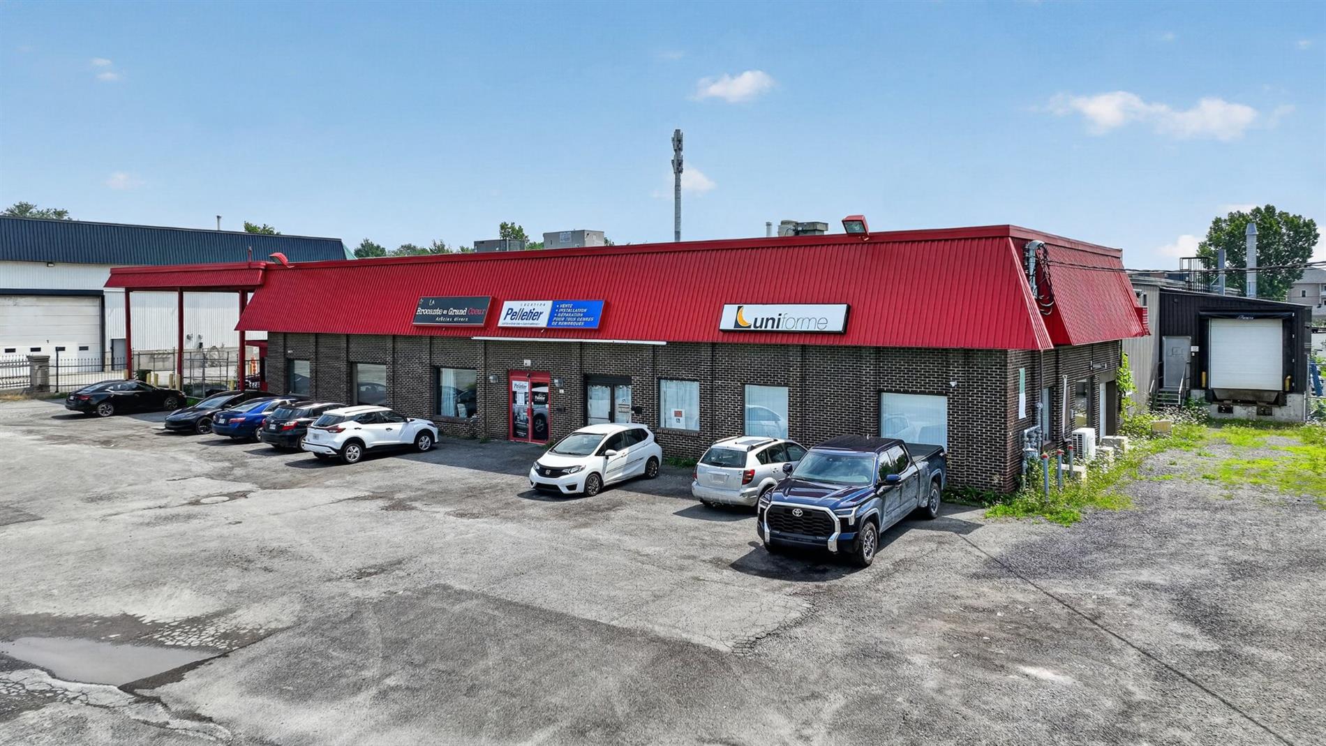 81 Rue St-Jude S. — photo 1