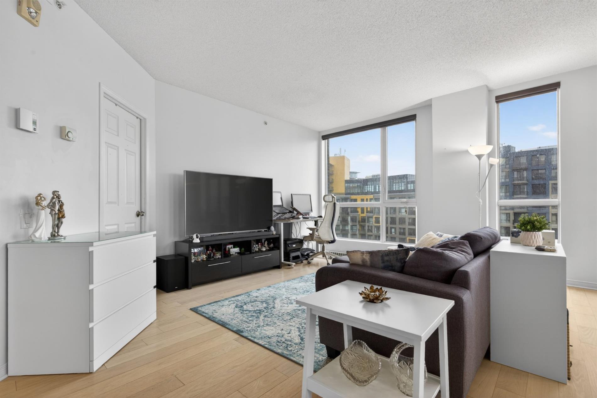 903-4975 Rue Jean-Talon O. — photo 3
