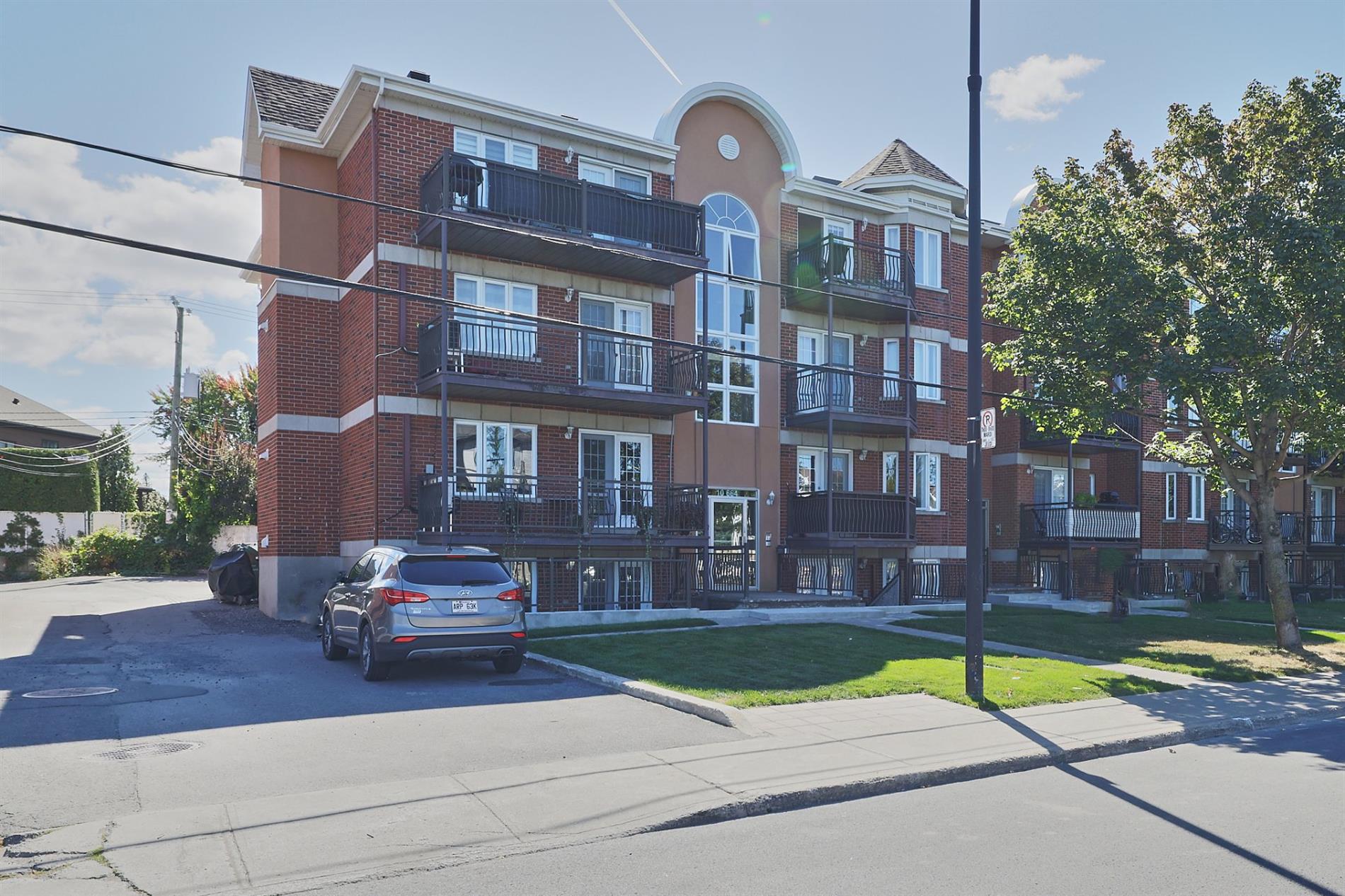 4-10664 Boul. Perras — photo 1