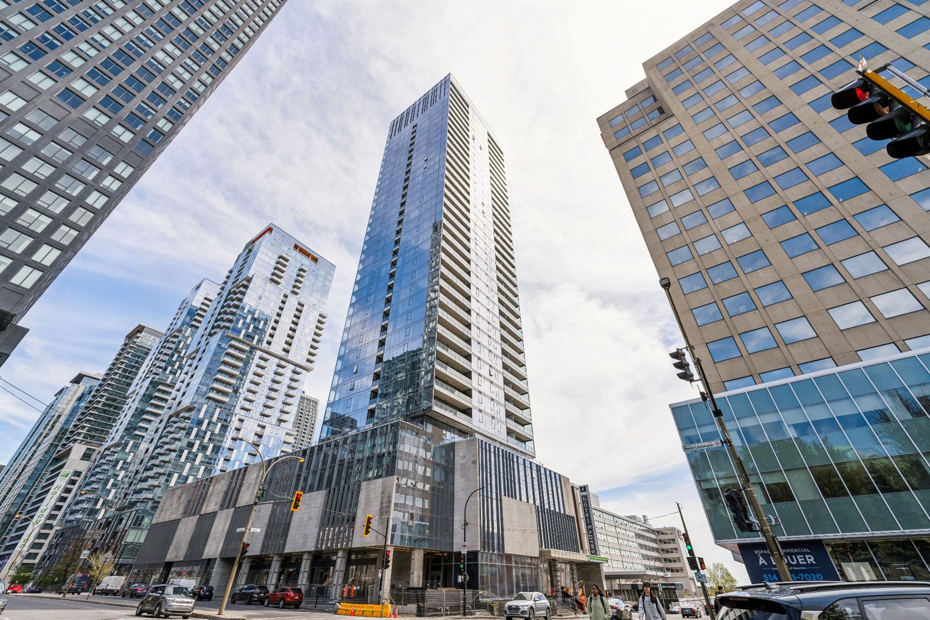 2109-1500 Boul. René-Lévesque O. — photo 1