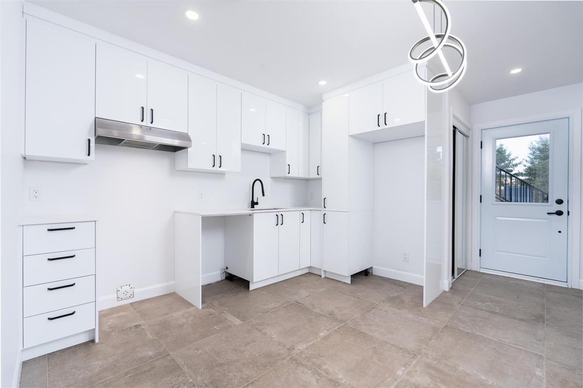Apartment / Condo - 2450 Ch. du 5e-Rang S., Mont-Laurier