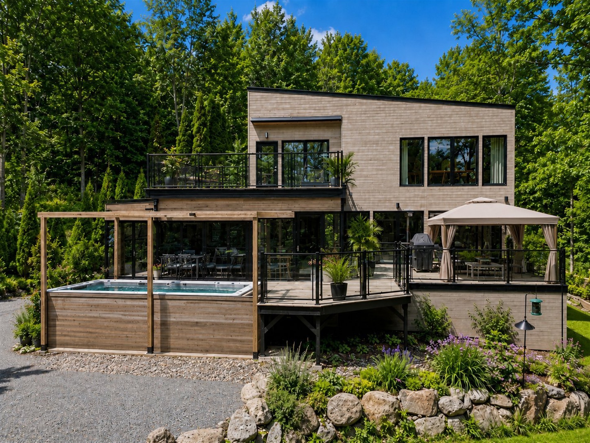 740 Mtée de l'Adret — photo 1