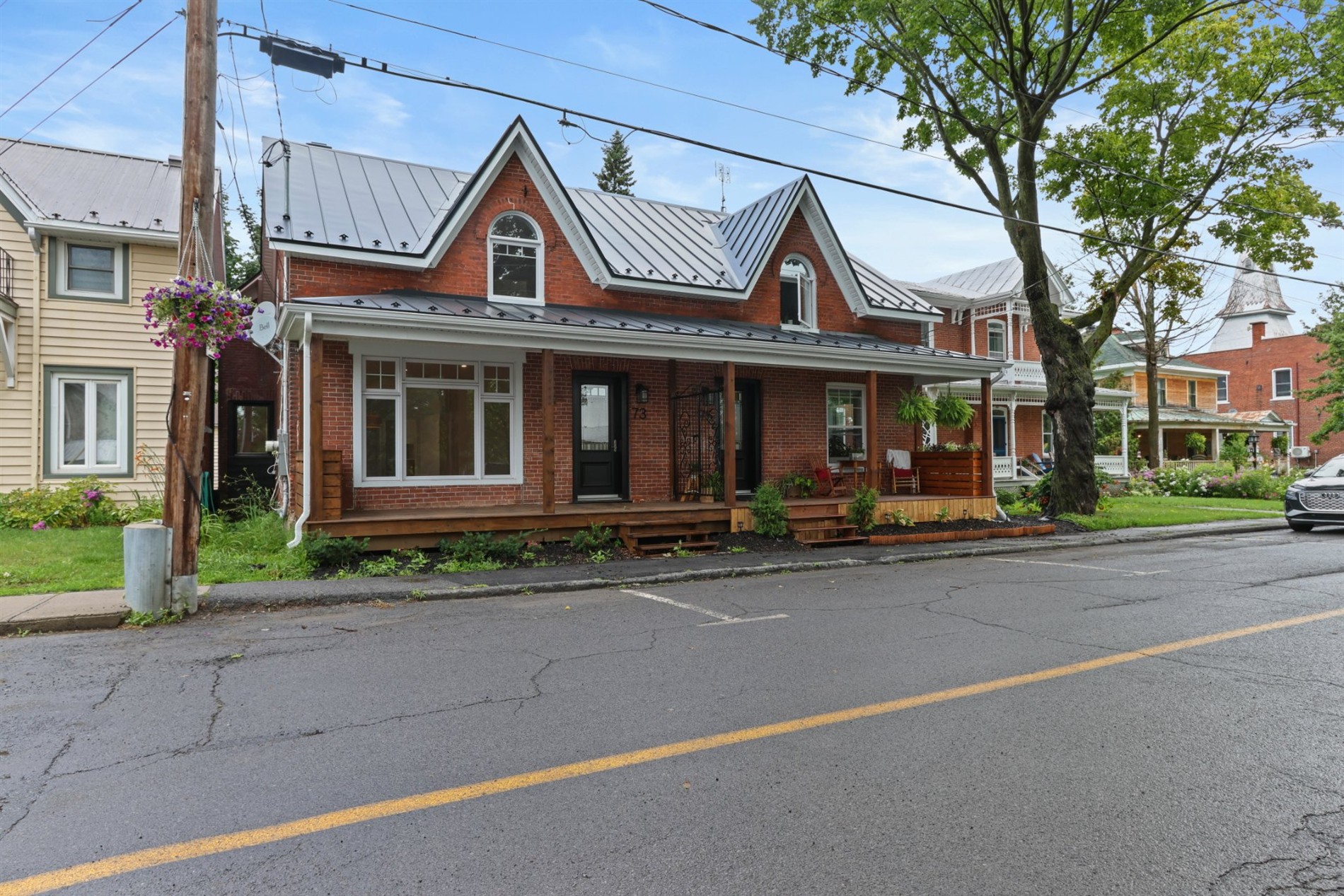 73 Rue Lambton — photo 1