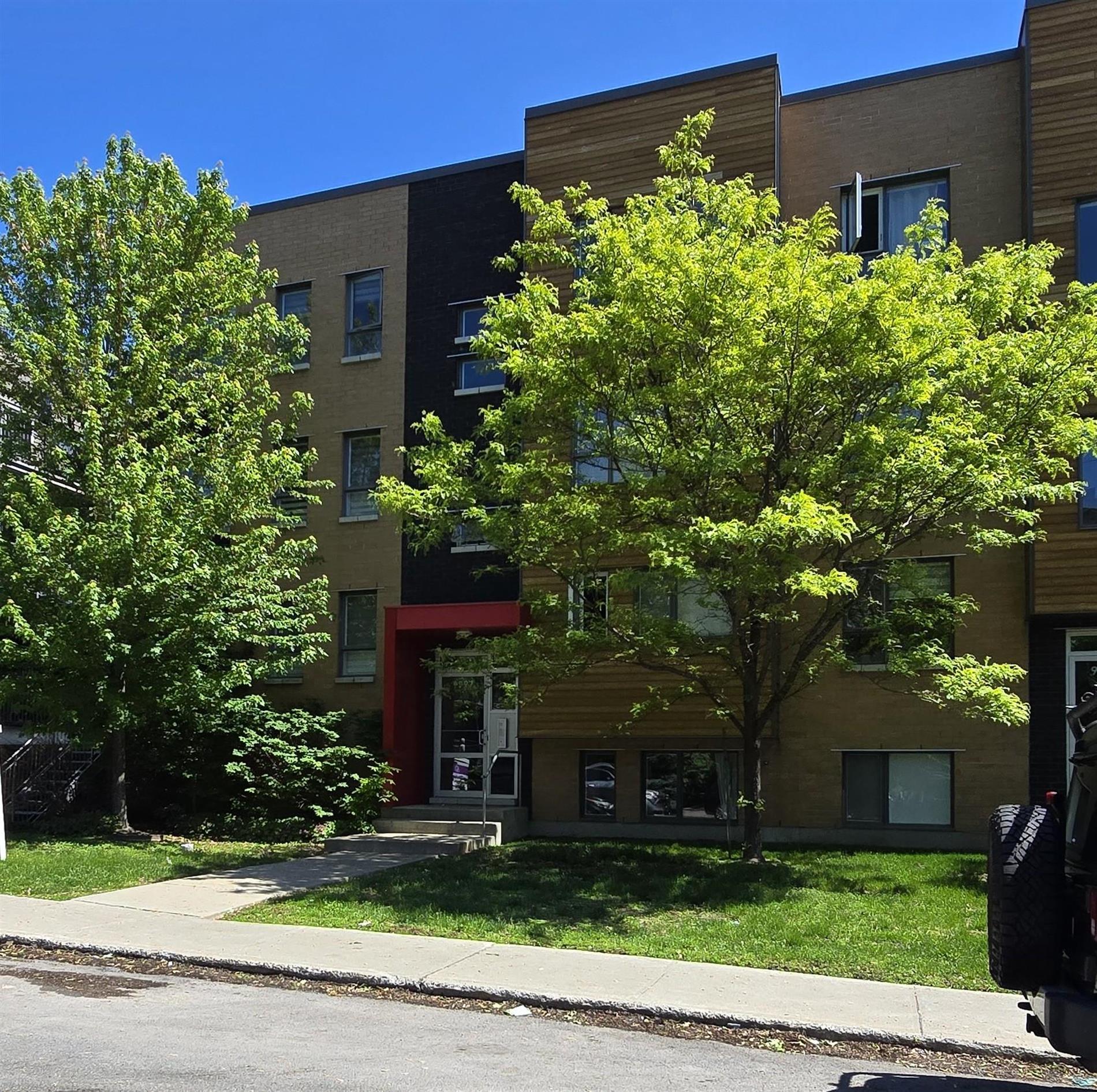 9997 Av. du Parc-Georges — photo 1