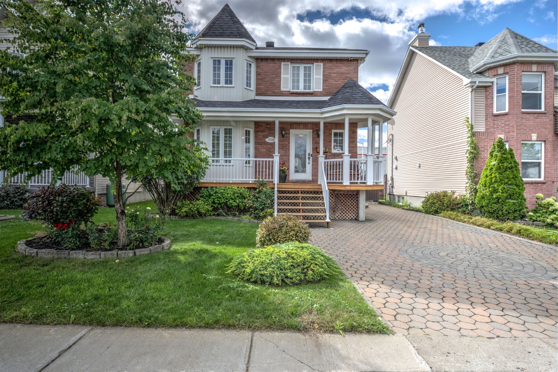 533 Av. Marc-Aurèle-Fortin — photo 2