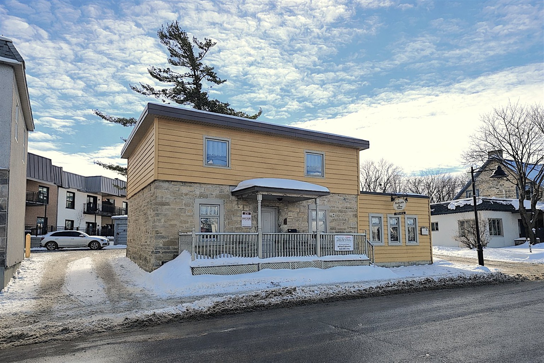 174-176 Boul. Ste-Rose — photo 1