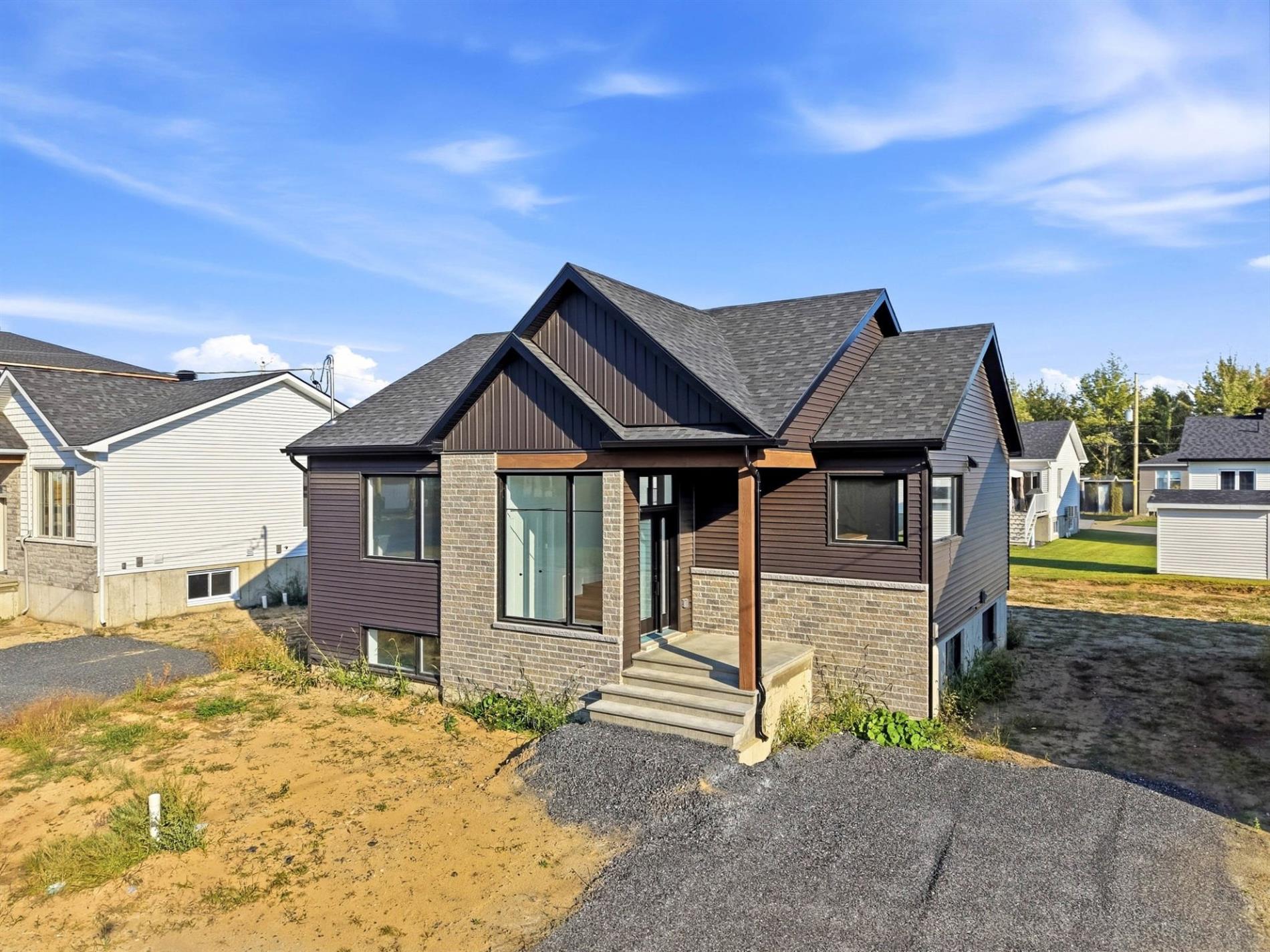133 Rue Raymond — photo 1