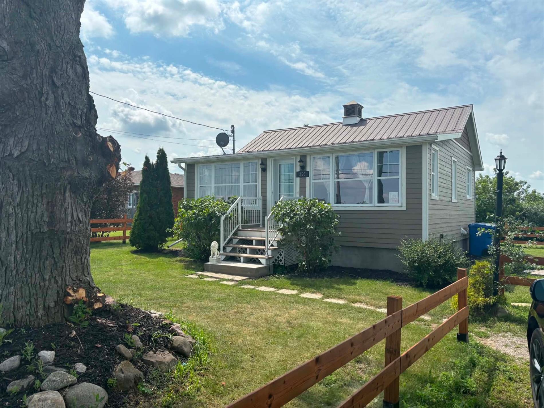 386 Ch. de l'Anse — photo 2