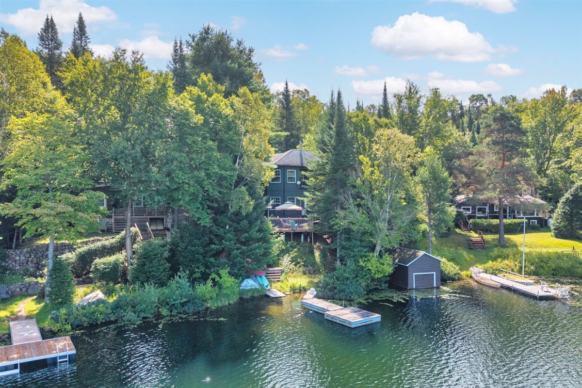 Two or more storey - 45 Imp. Ghislaine, Lac-Supérieur