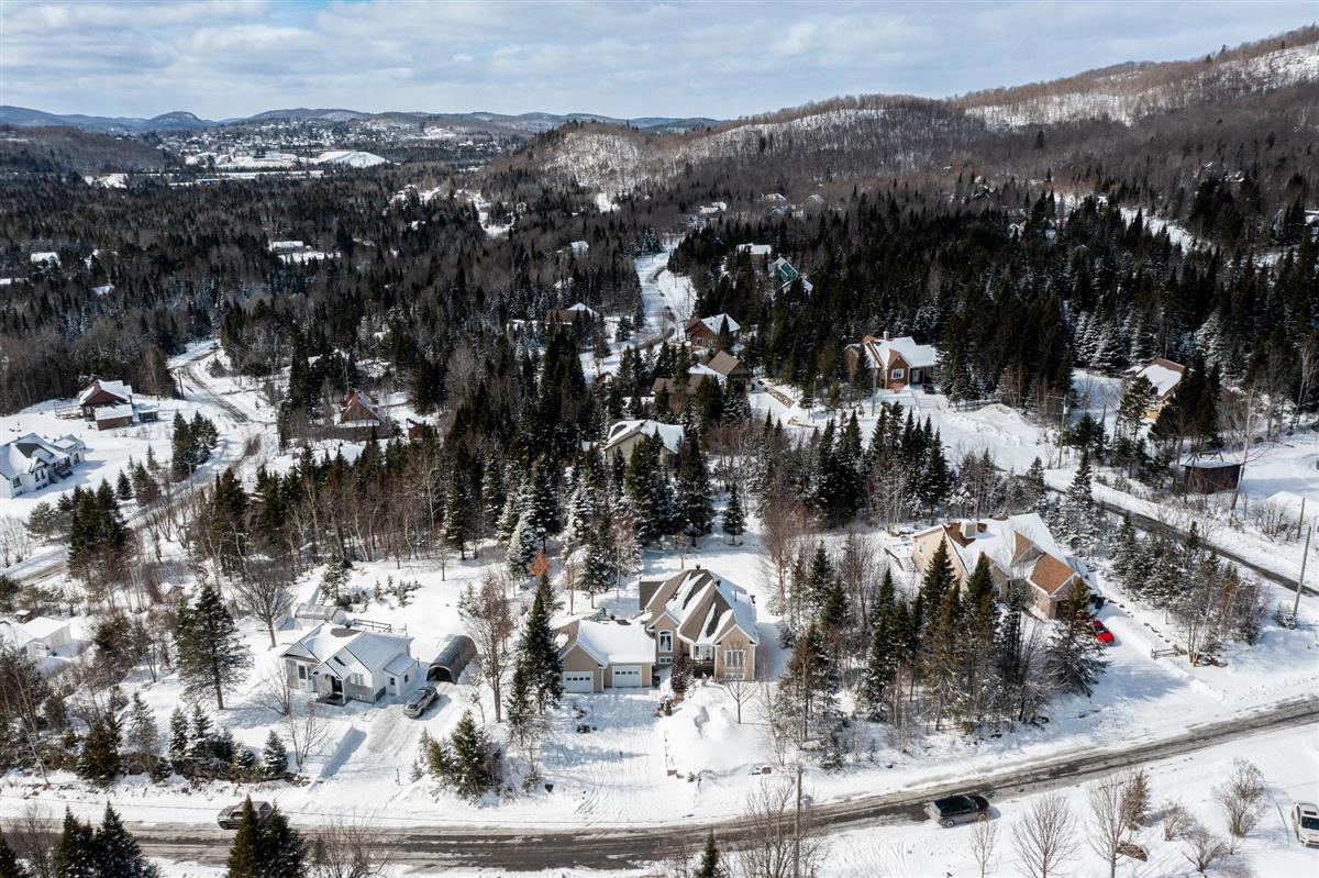 Vue 46 de la propriété réf. 11484123 – 311 Mtée du Versant-Sud S. J8C 2Z7