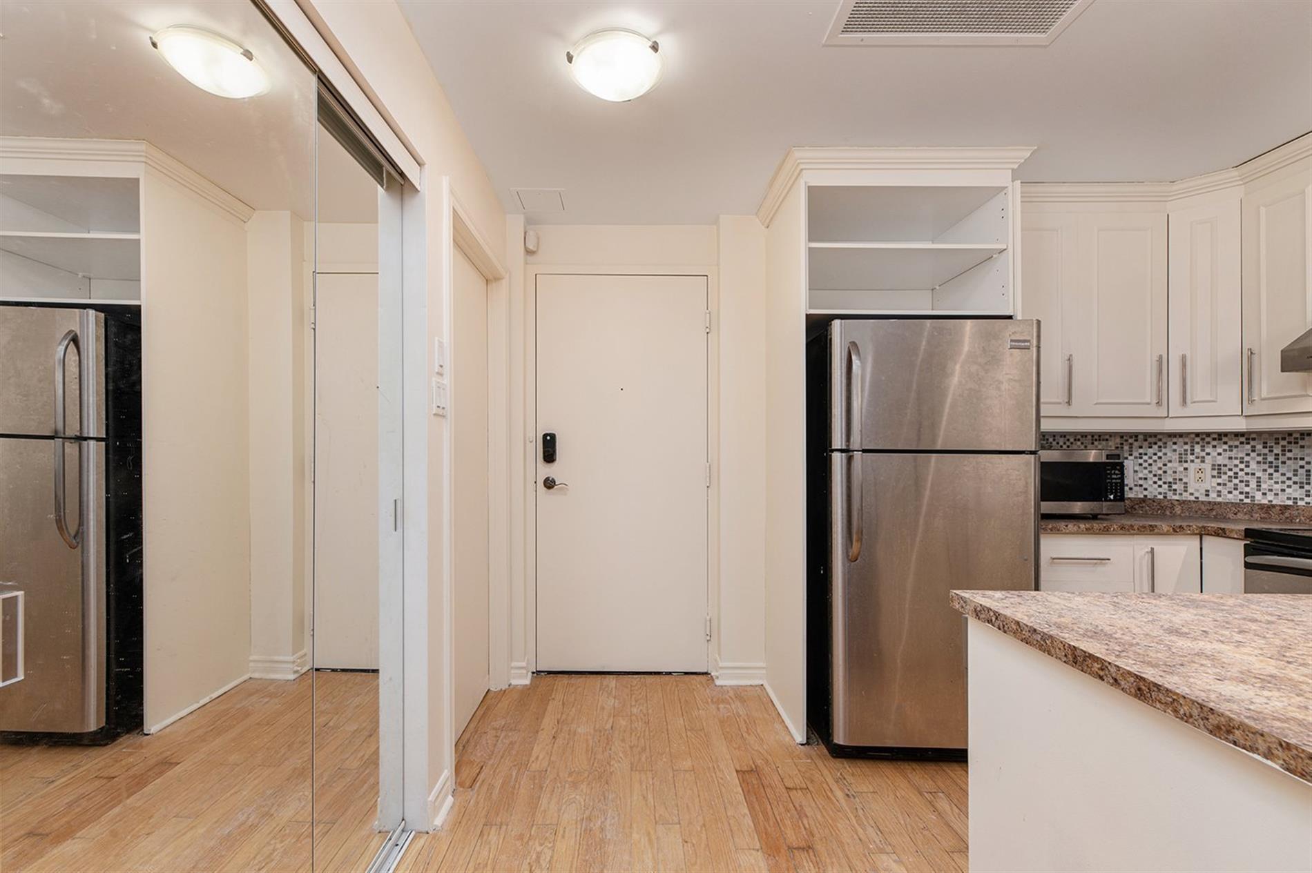 107-1455 Rue Towers — photo 3