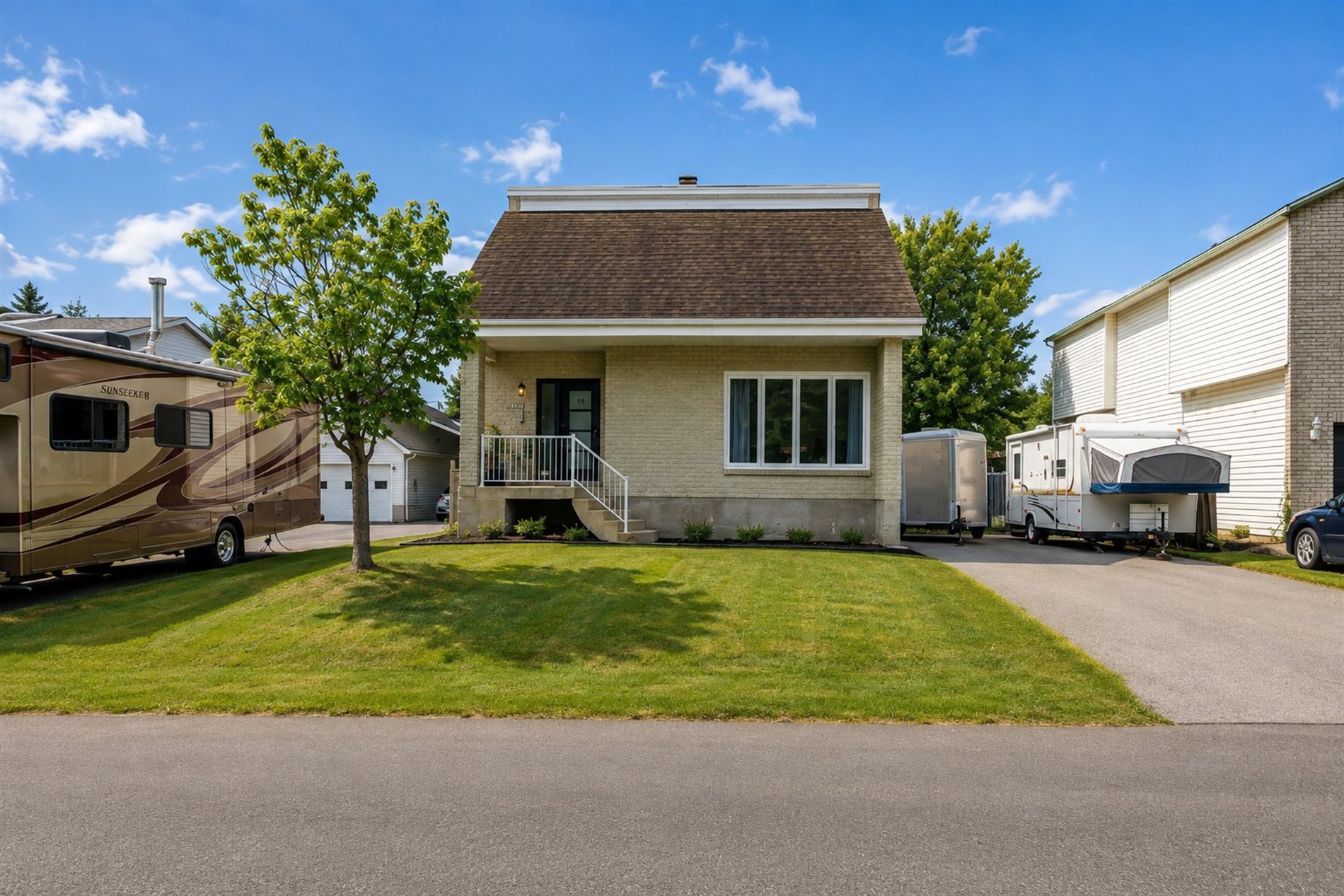 325 Rue Fernand-Seguin — photo 2