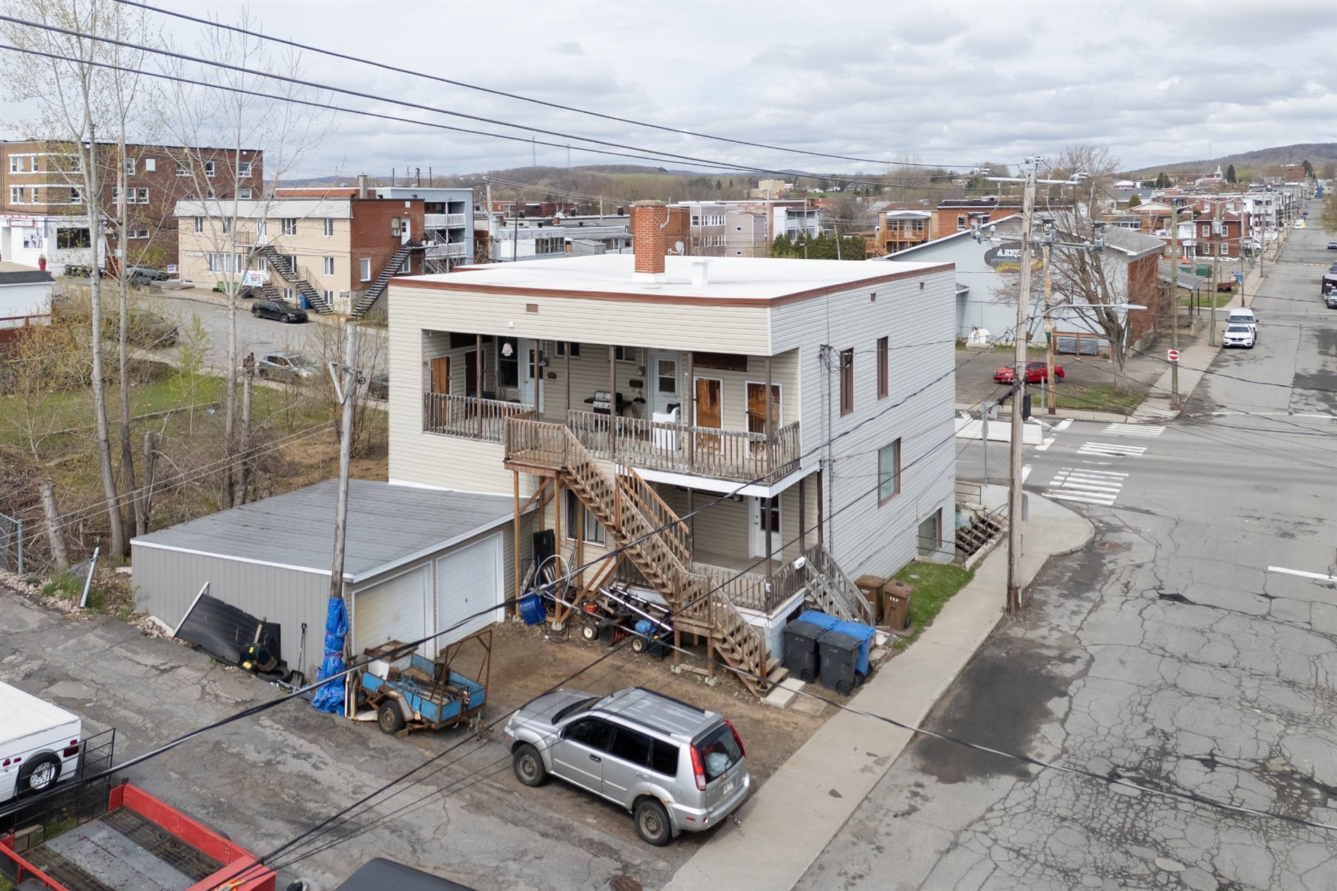 2584-2594 Av. St-Marc — photo 3