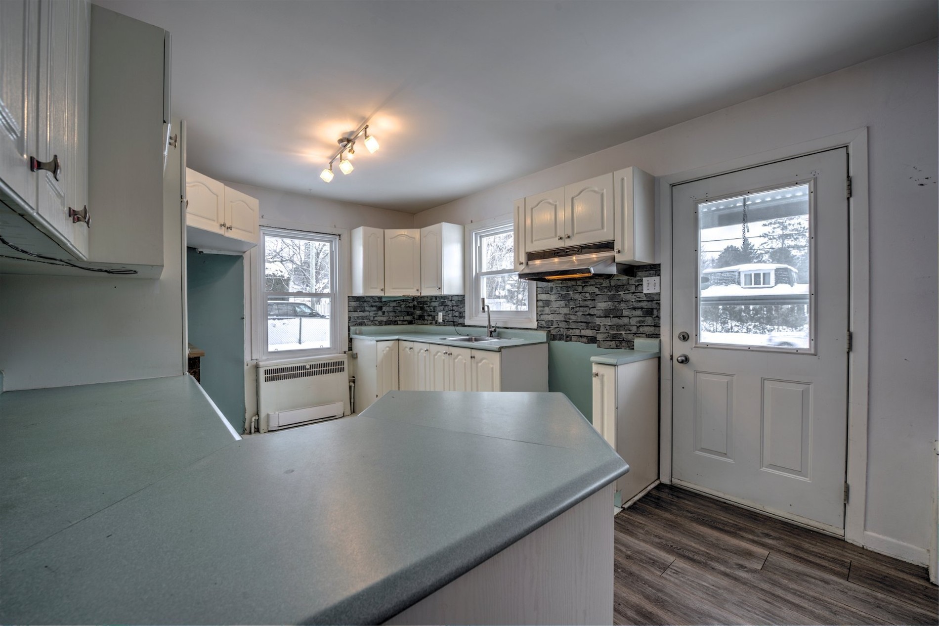 816 Rue de la Station — photo 3