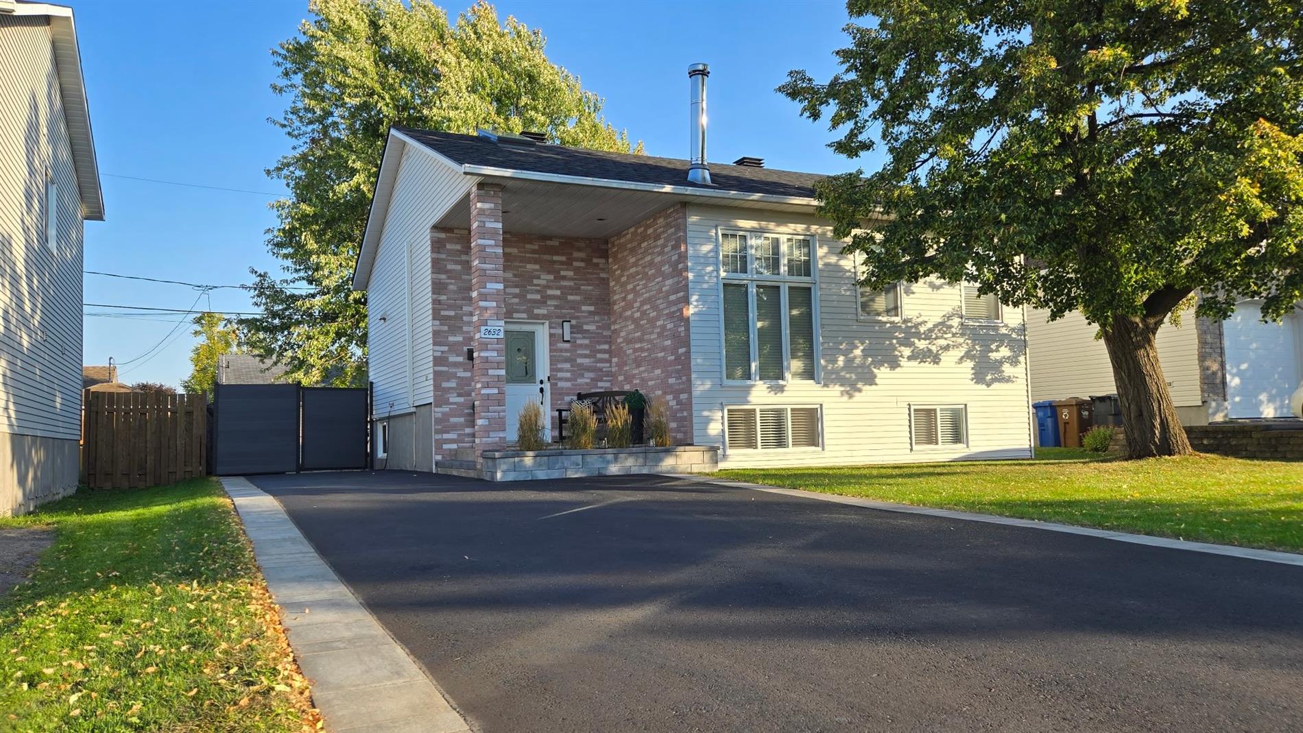 2632 Rue Leclerc — photo 1