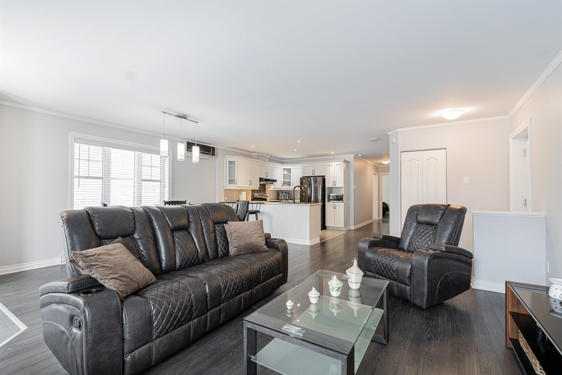 349 Av. des Jardins — photo 1