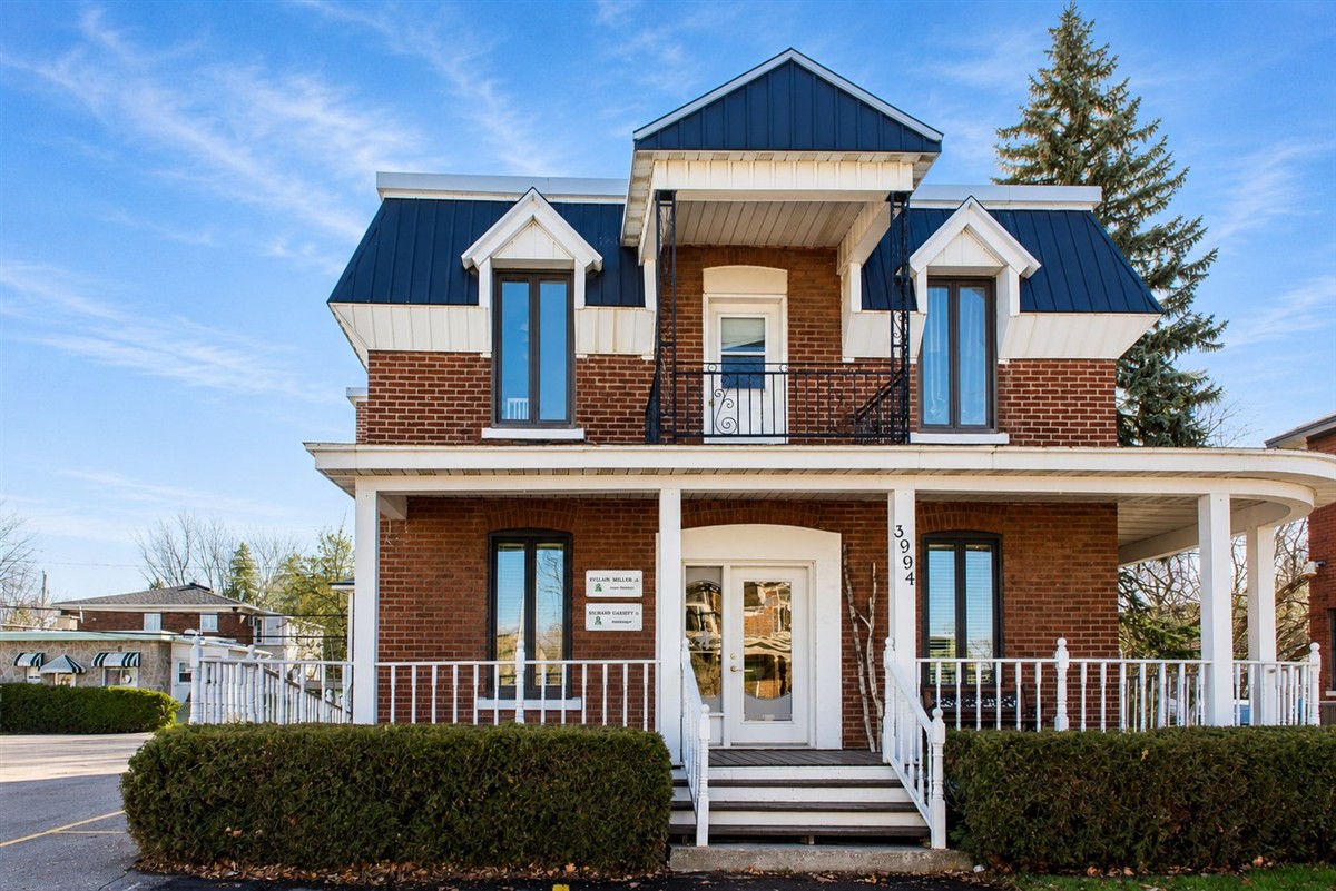 Commercial building / Office - 3994-3994B Boul. St-Martin O., Laval (Chomedey)