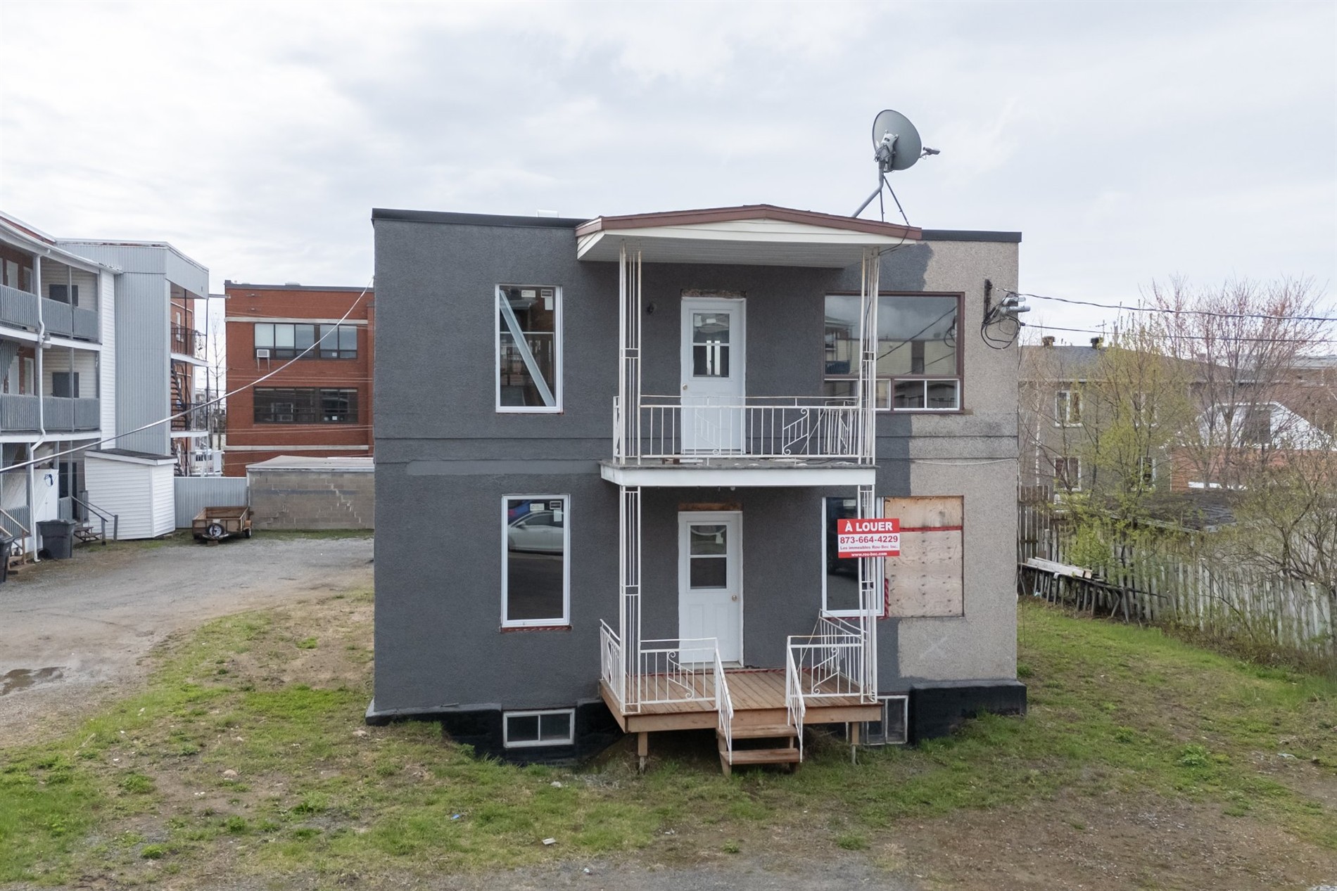 2652-2654 Av. Defond — photo 2