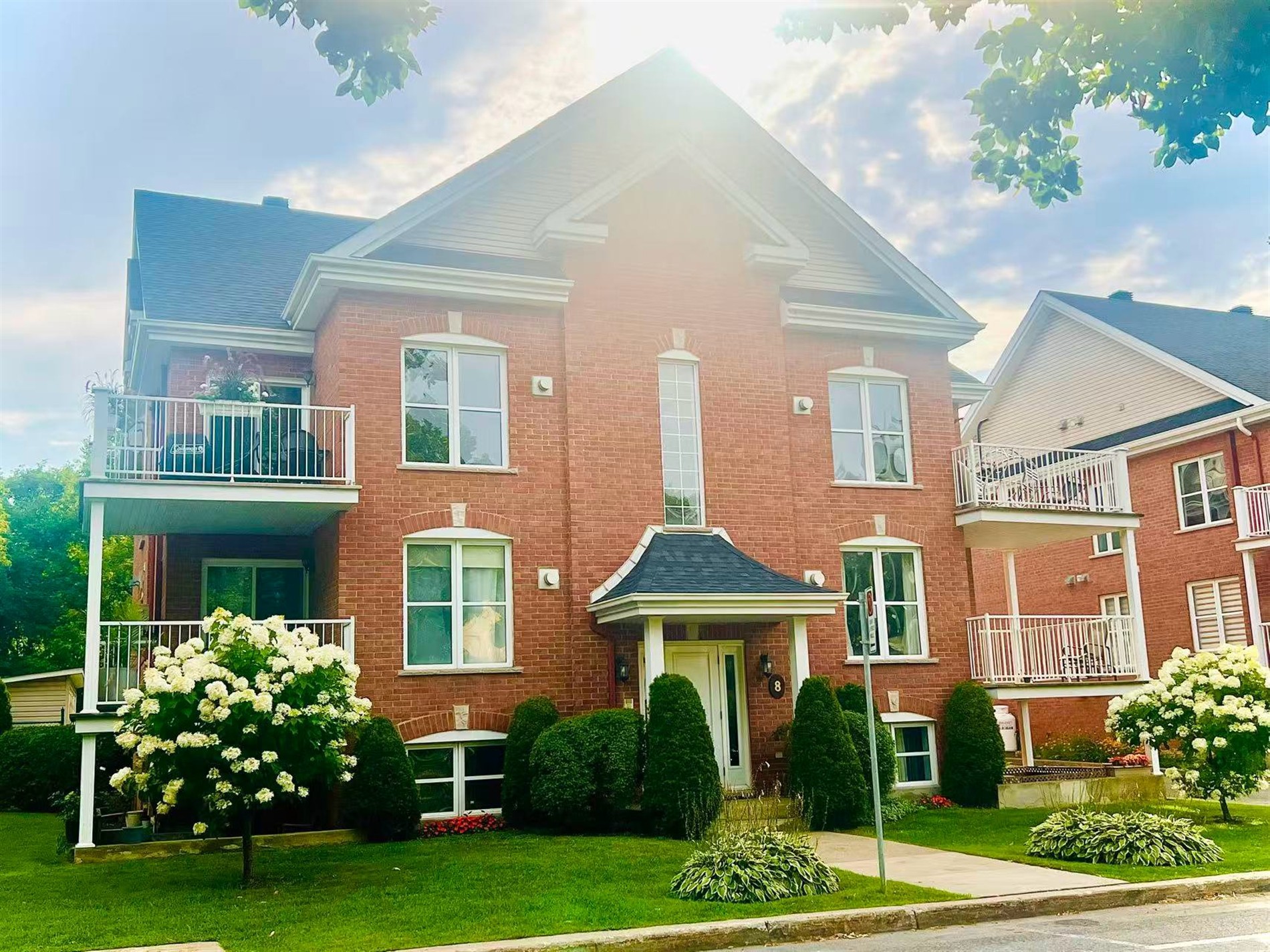 8 Av. Léo-Lacombe — photo 1