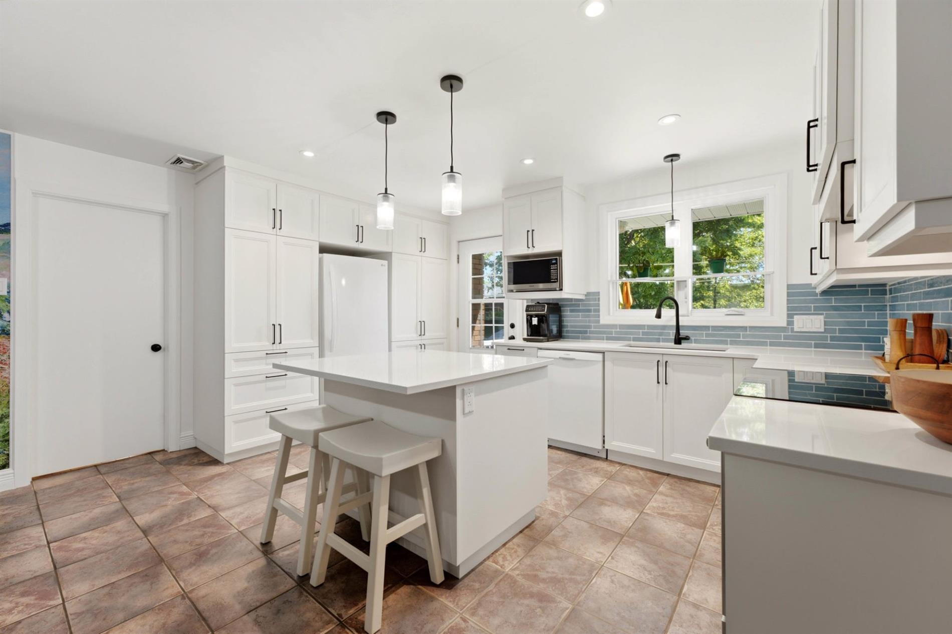 13160 Av. Rigaud — photo 2