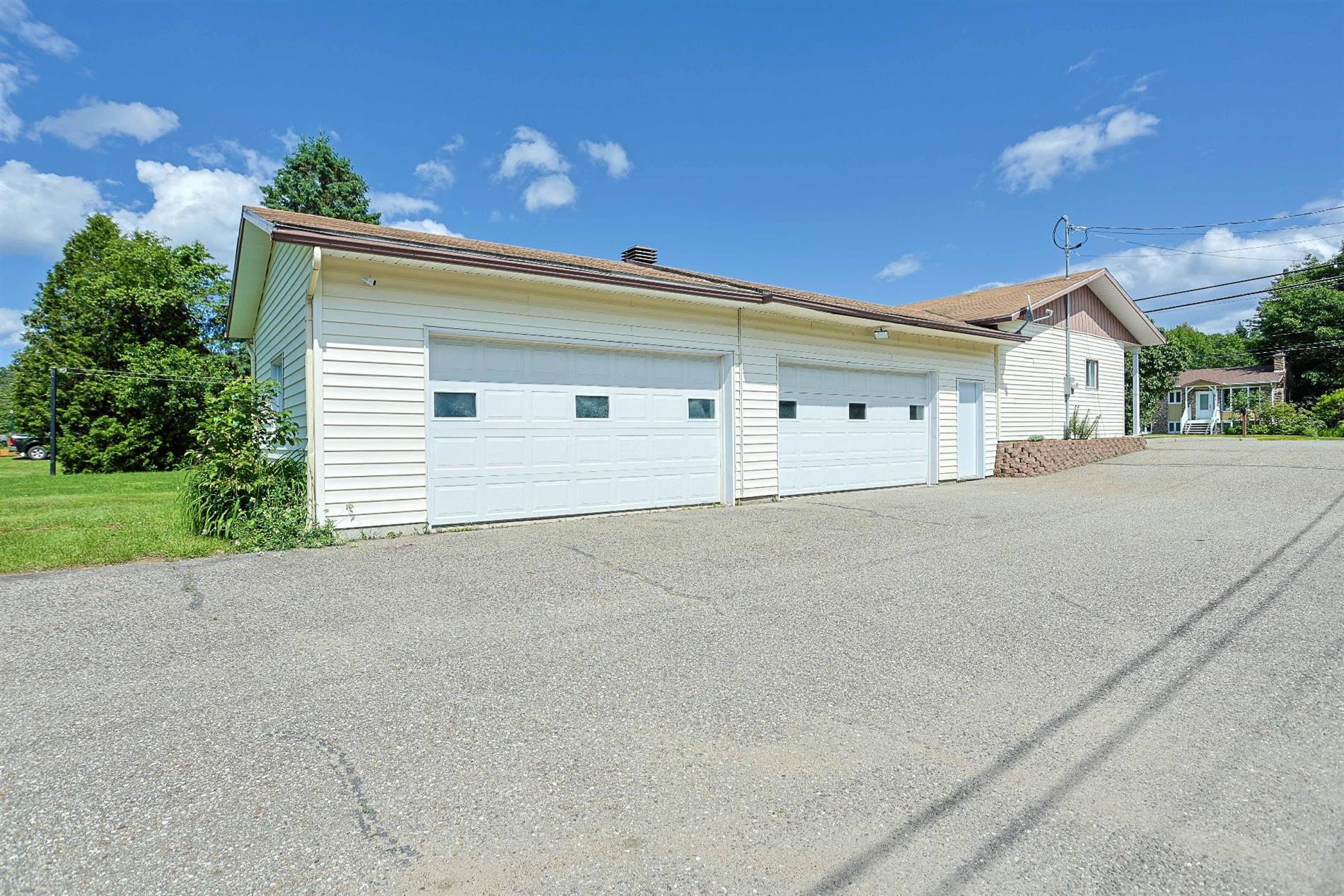 880 Boul. Trudel O. — photo 1