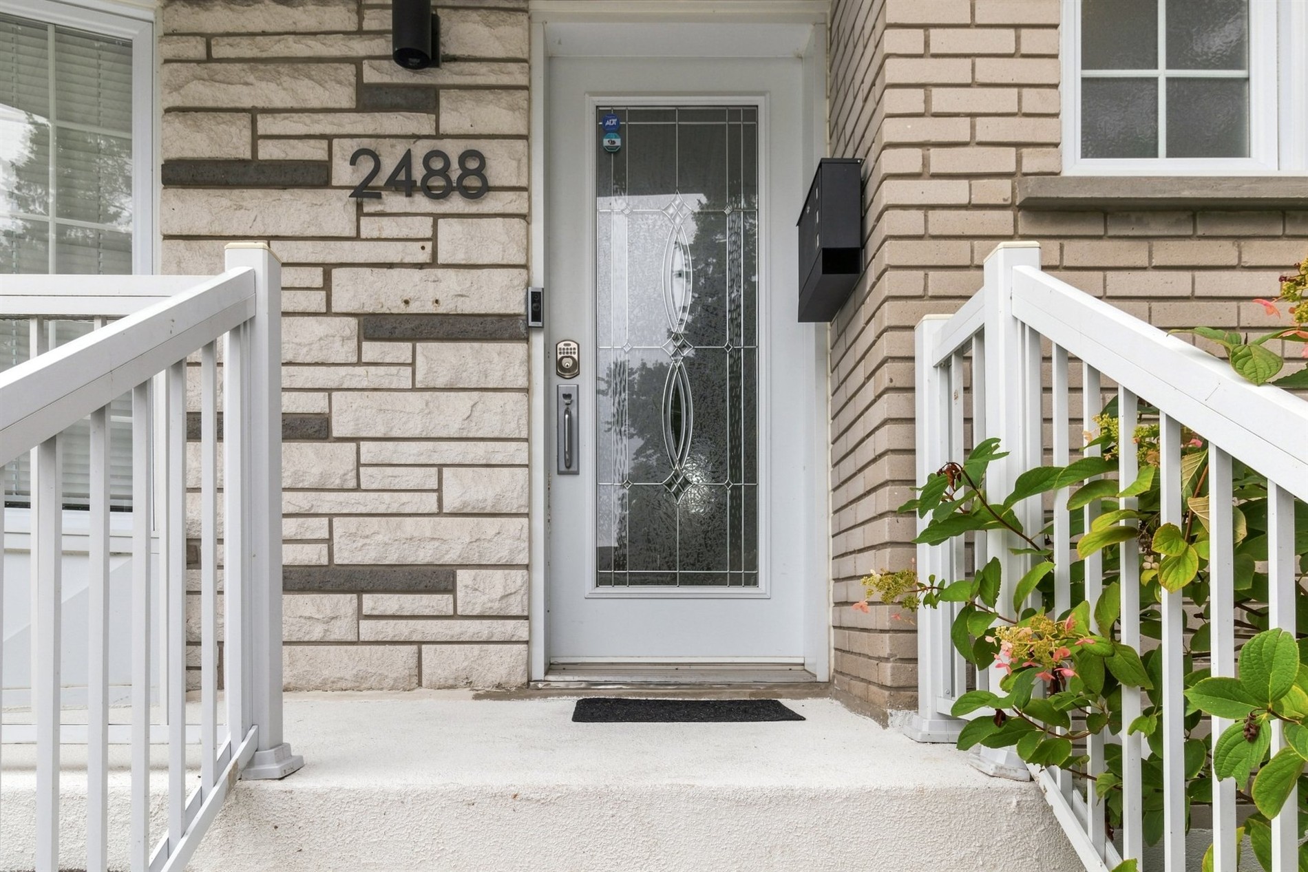 2488 Rue Joliette — photo 2