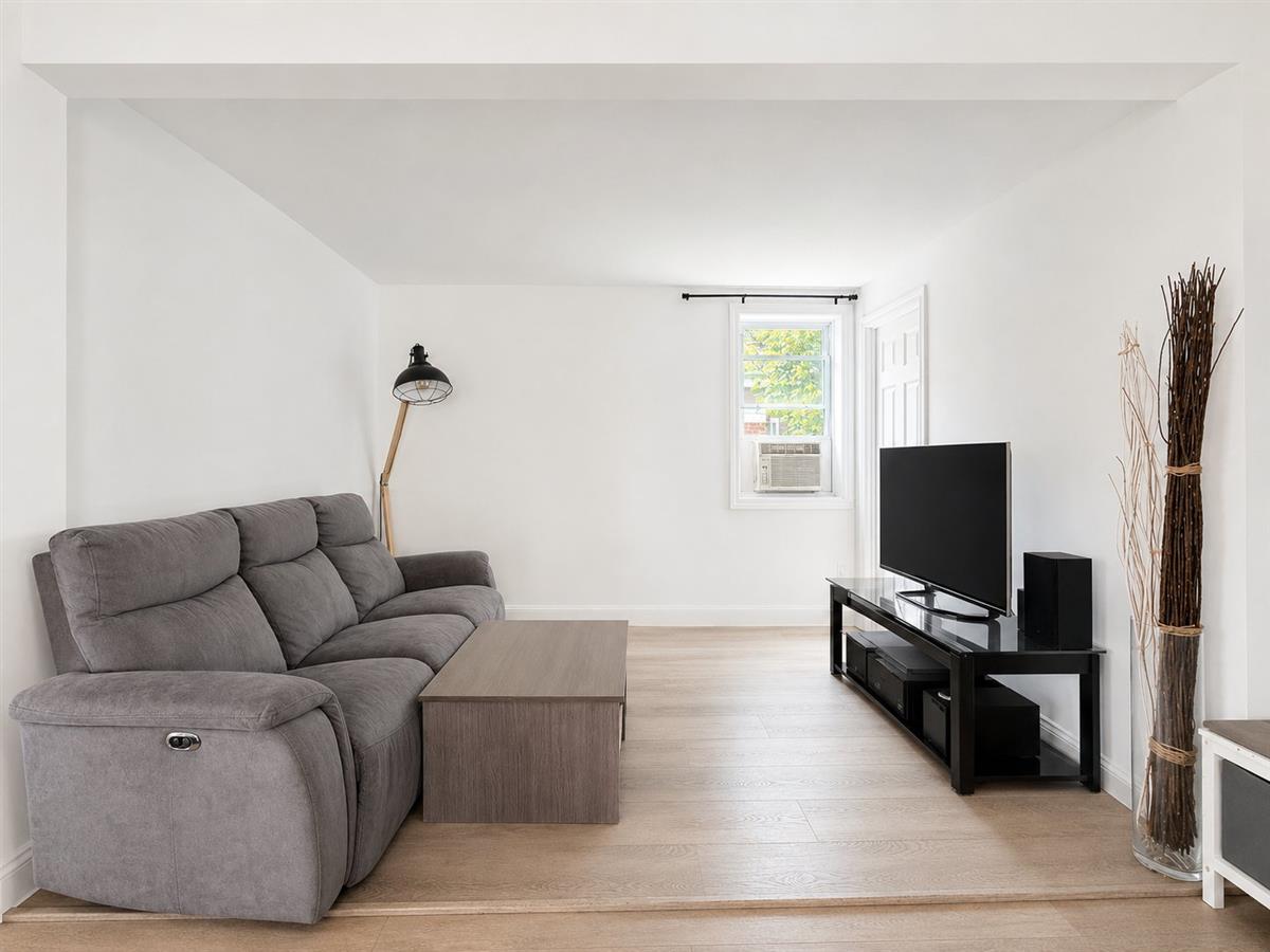 Vue 10 de la propriété réf. 11861460 – 1506 Rue Murray J4T 1C7