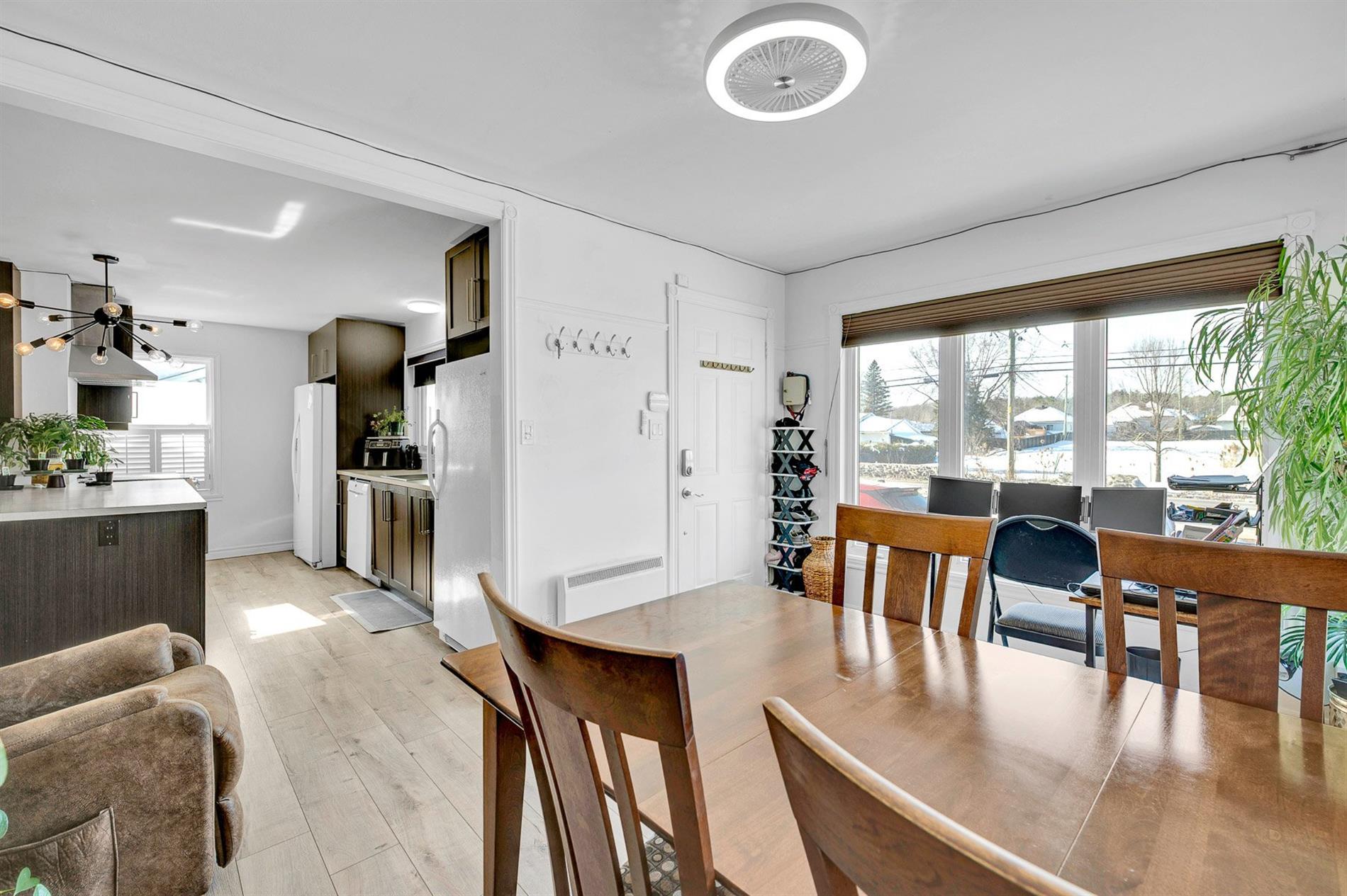 1826 Boul. St-Antoine — photo 2