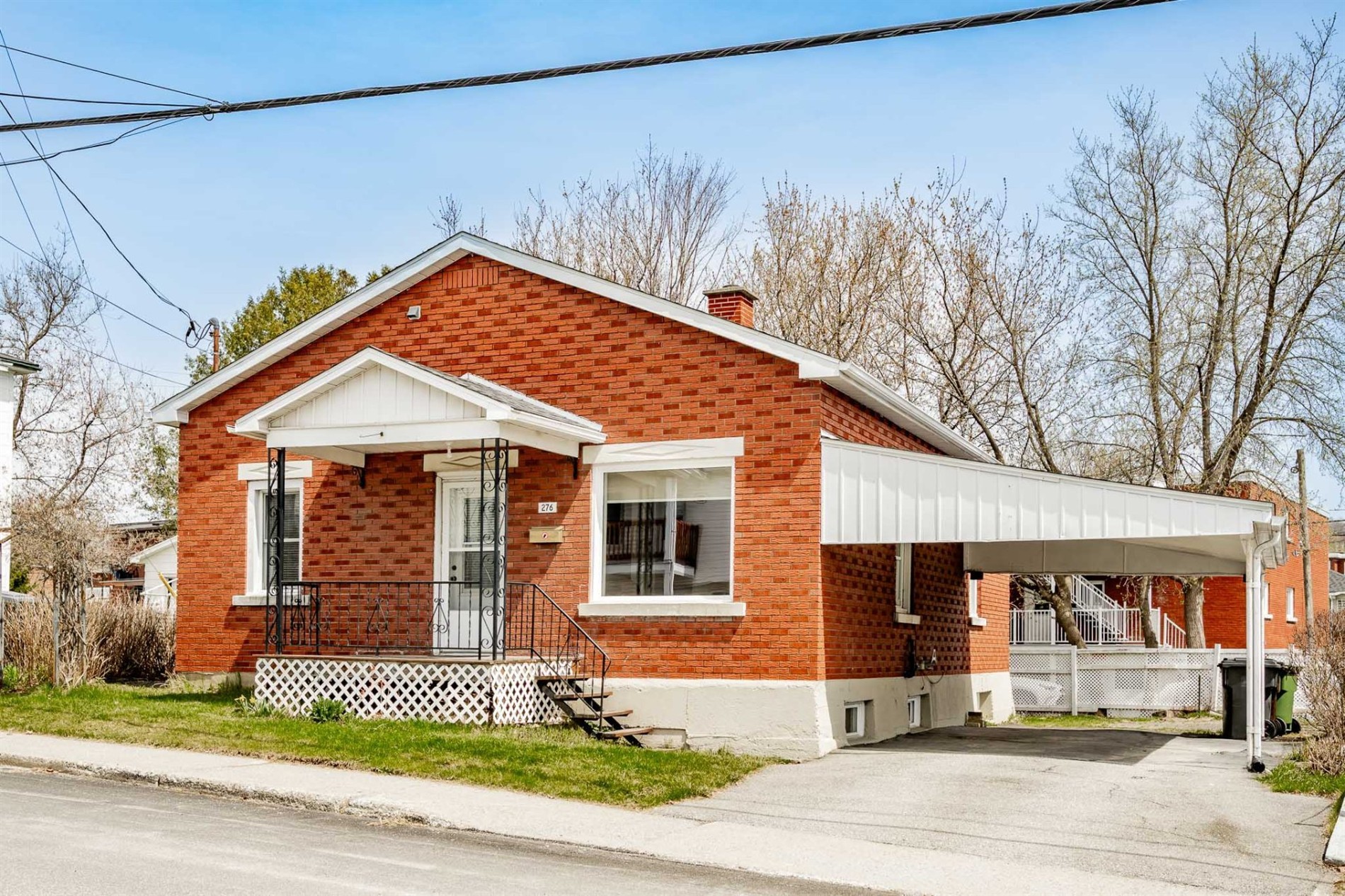 276 Rue de l'Assomption — photo 1