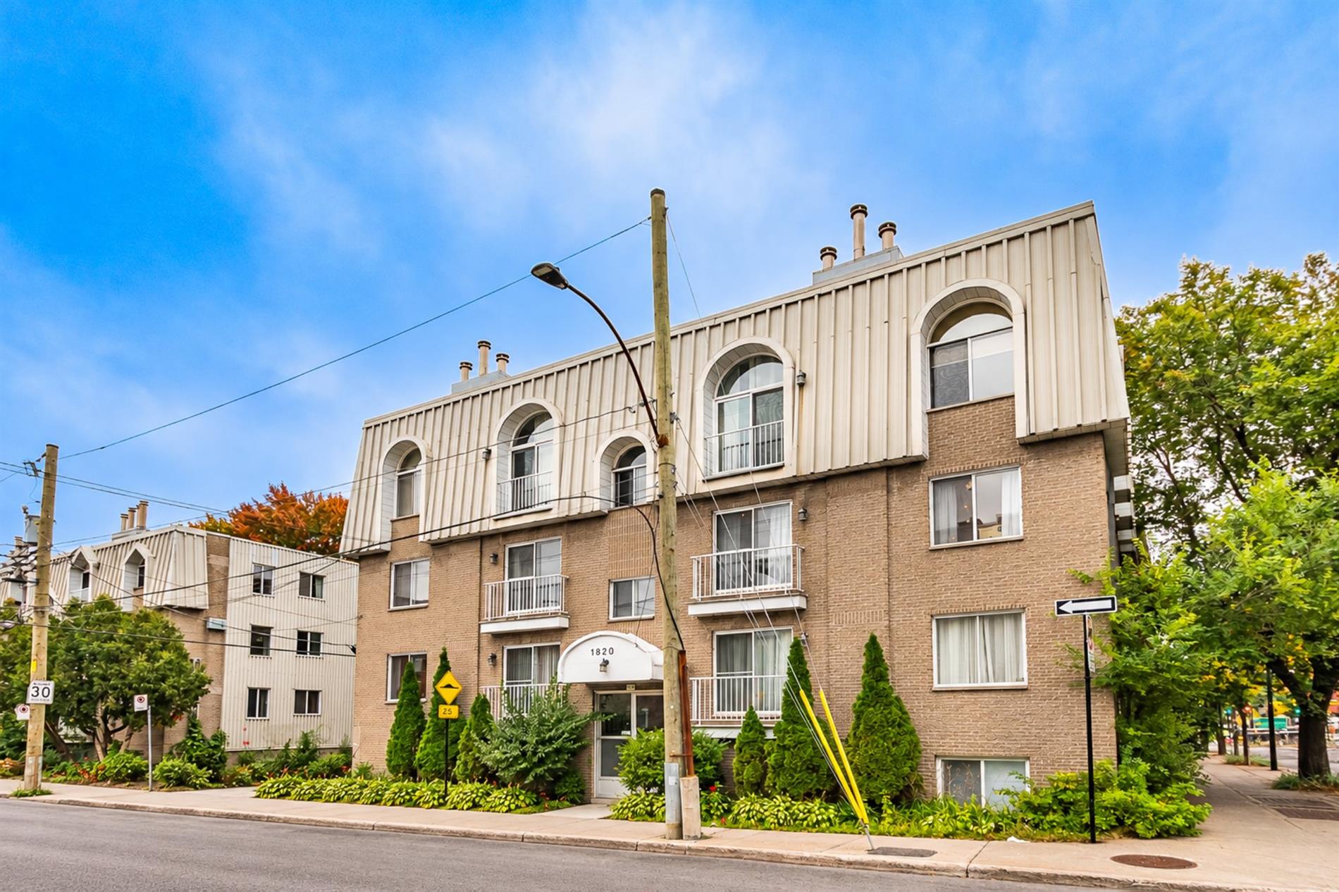 D5-1820 Av. Lalonde — photo 2