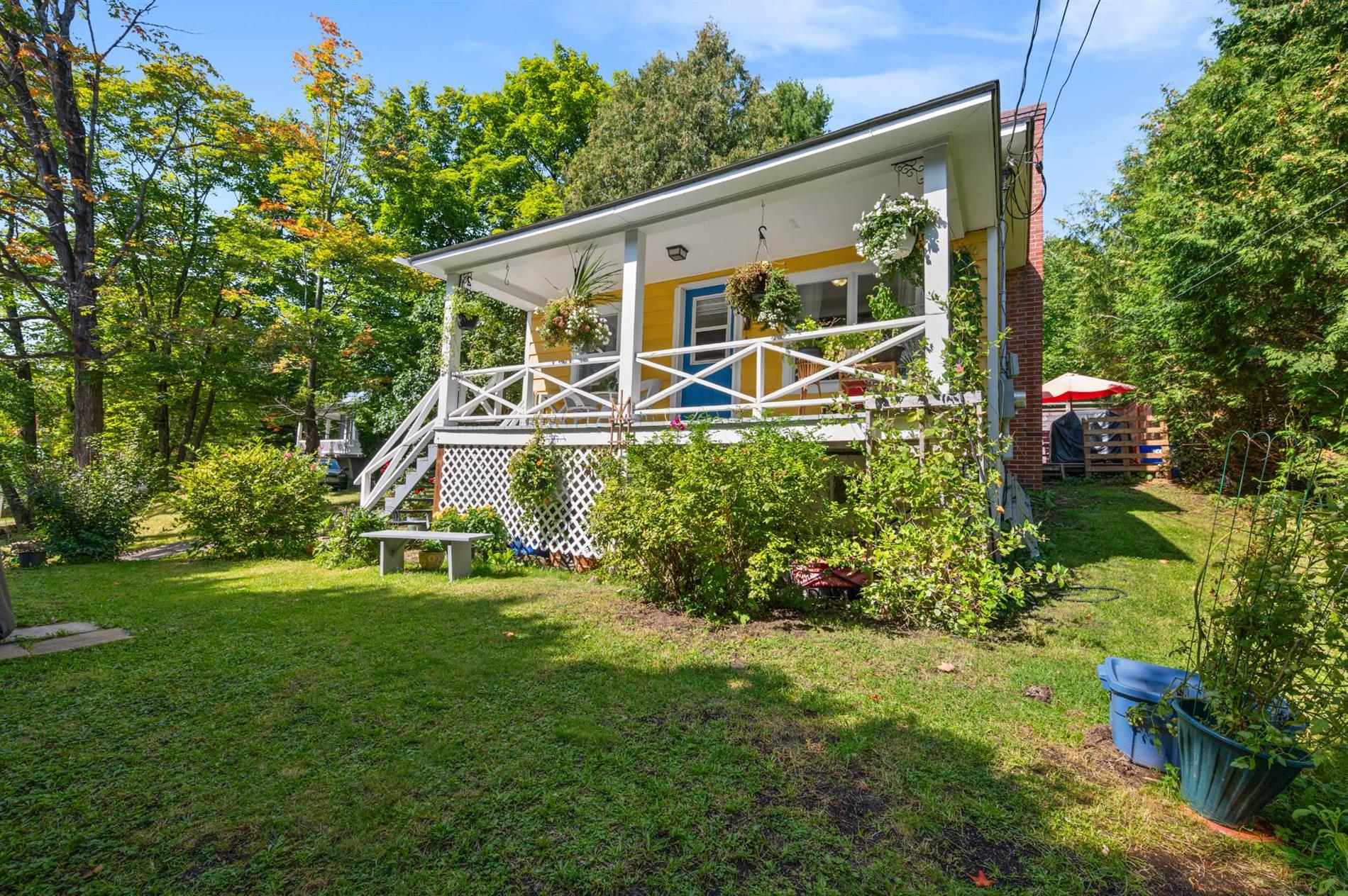 609 Ch. de Ste-Anne-des-Lacs — photo 1