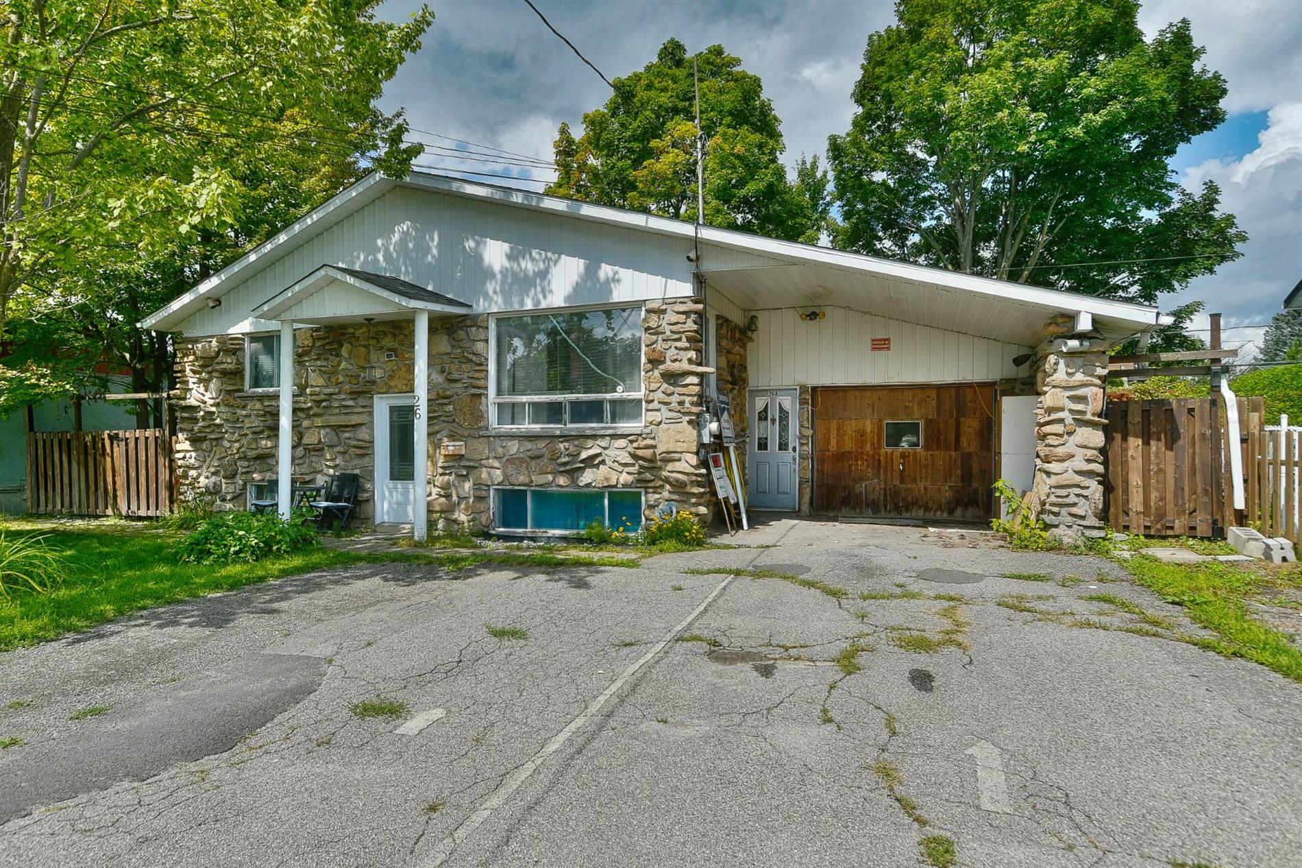 26-26A 54e Avenue O. — photo 1