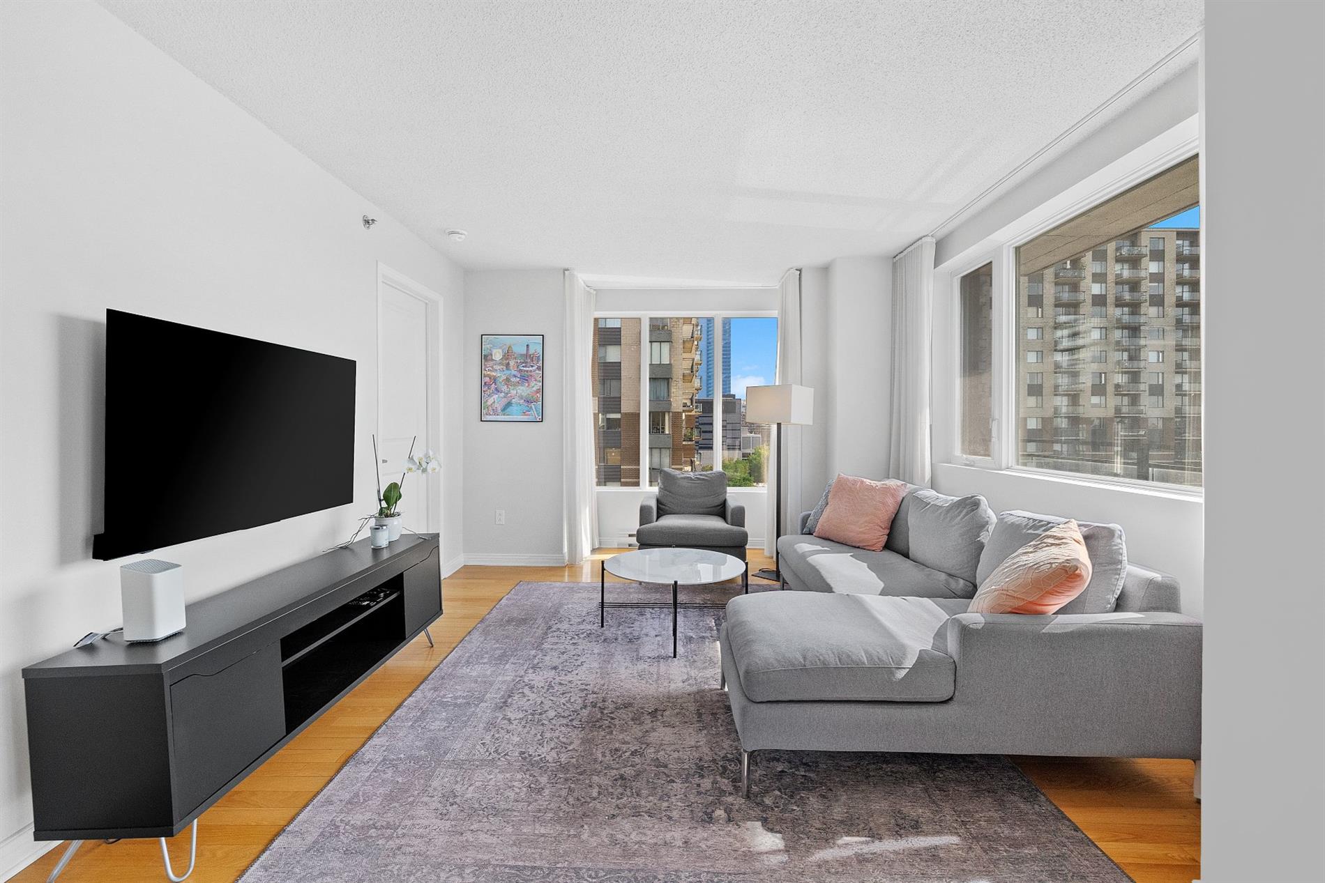 1301-1280 Rue St-Jacques — photo 2