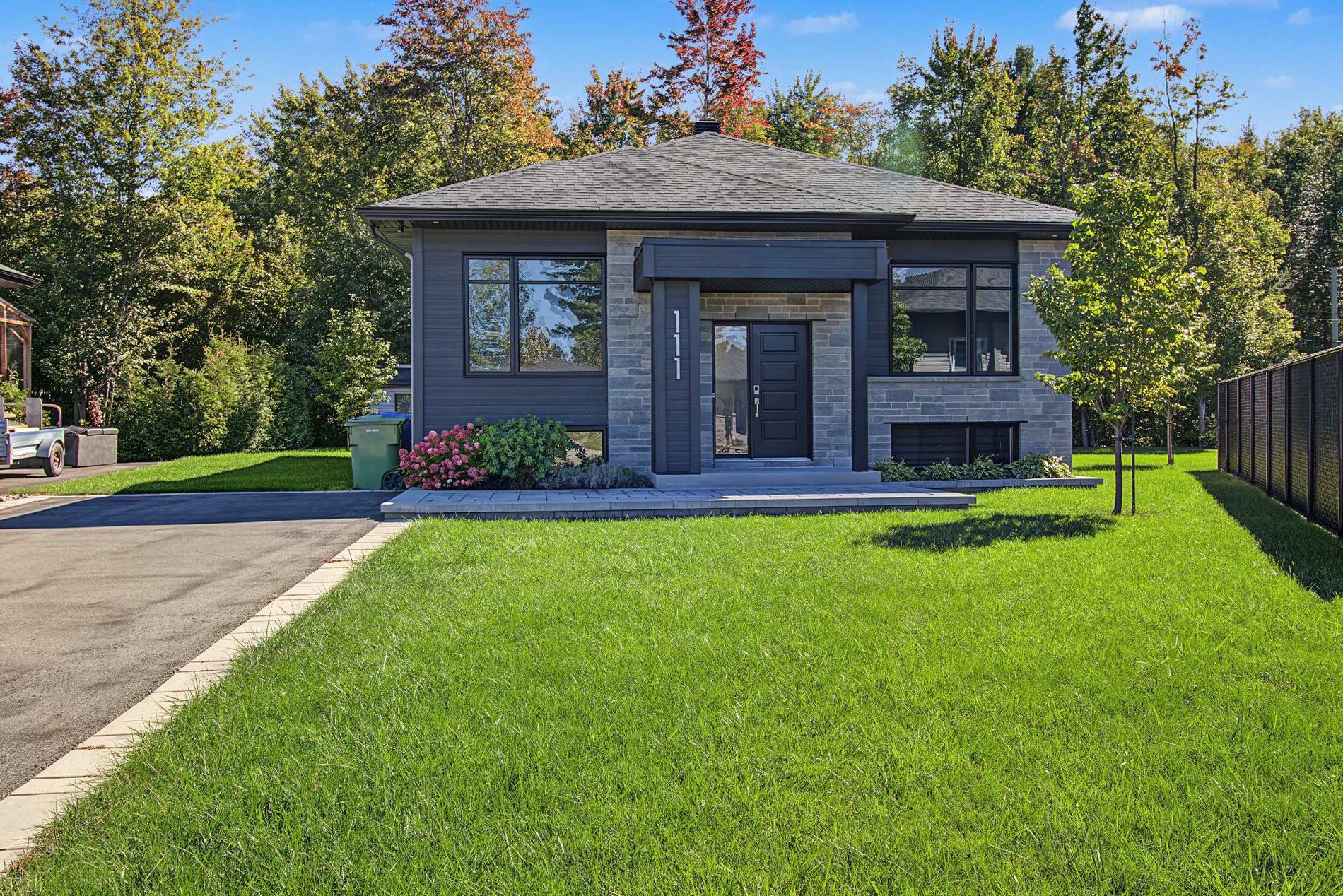 111 Rue St-Exupéry — photo 1