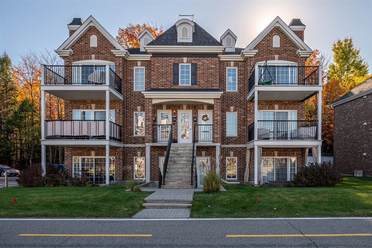 Appartement / Condo Sainte-Marthe-sur-le-Lac