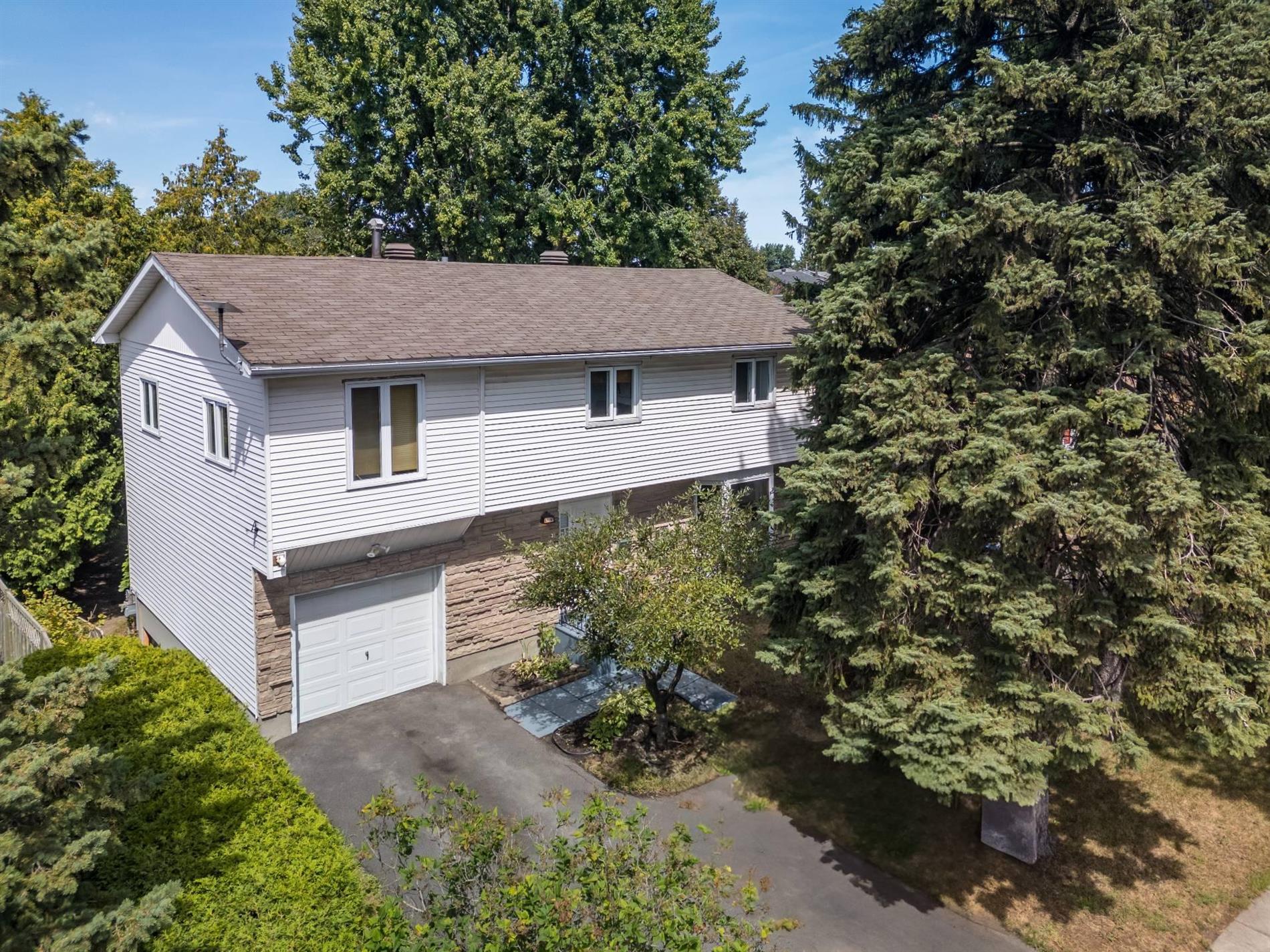 6900 Av. Barry — photo 1