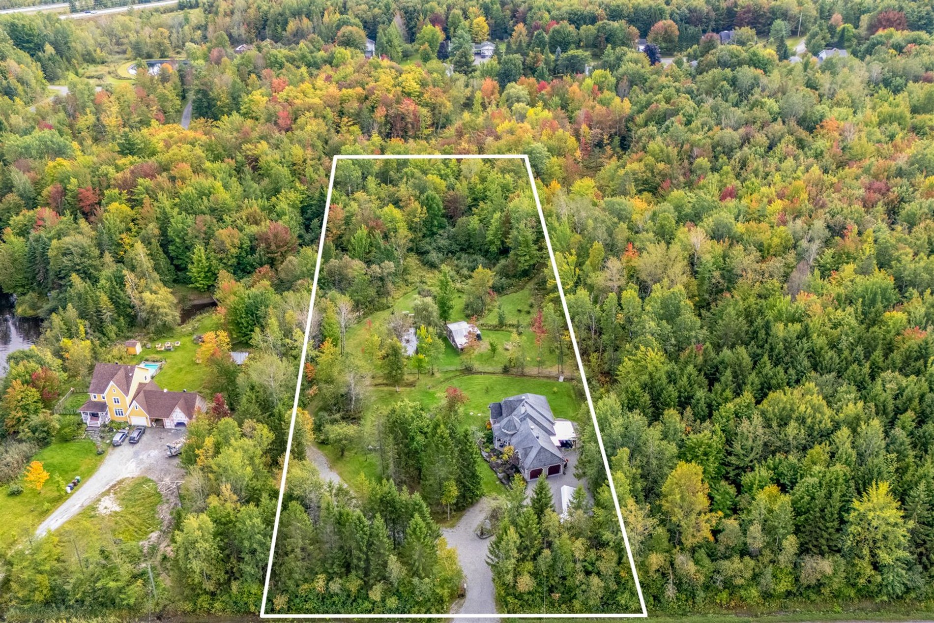 2389 Ch. Lefebvre — photo 1