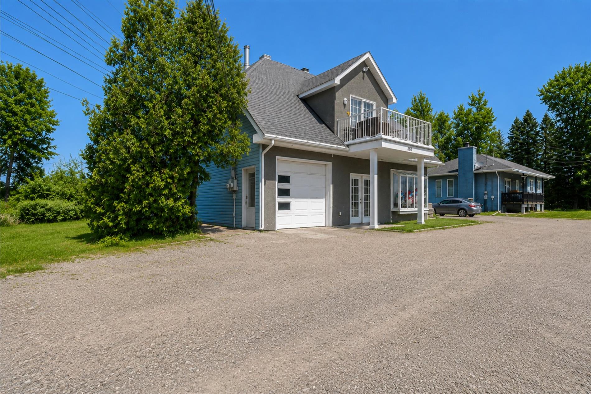 580Z-580AZ Ch. de la Rivière — photo 1