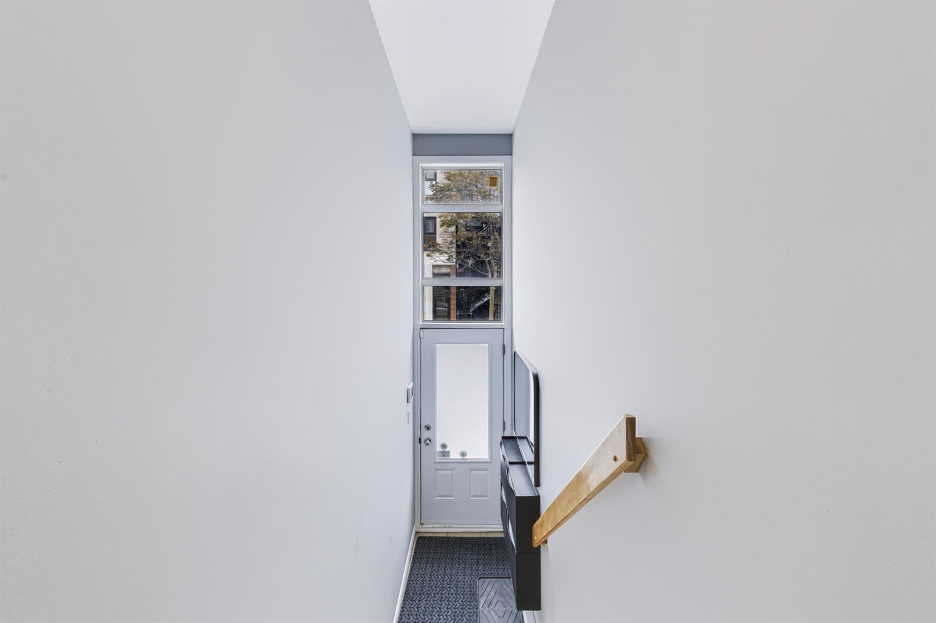 3152 Rue Ste-Catherine E. — photo 2