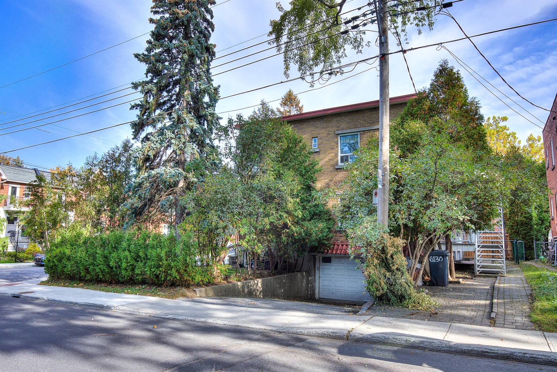 6130-6132 Av. Somerled — photo 2