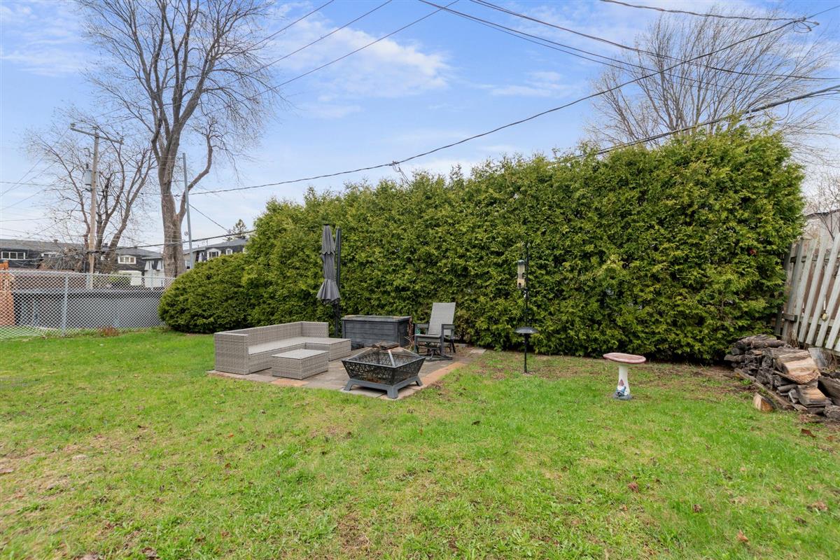 Vue 3 de la propriété réf. 23758572 – 277-279 Rue de Pierrefontaine J7G 1Y1