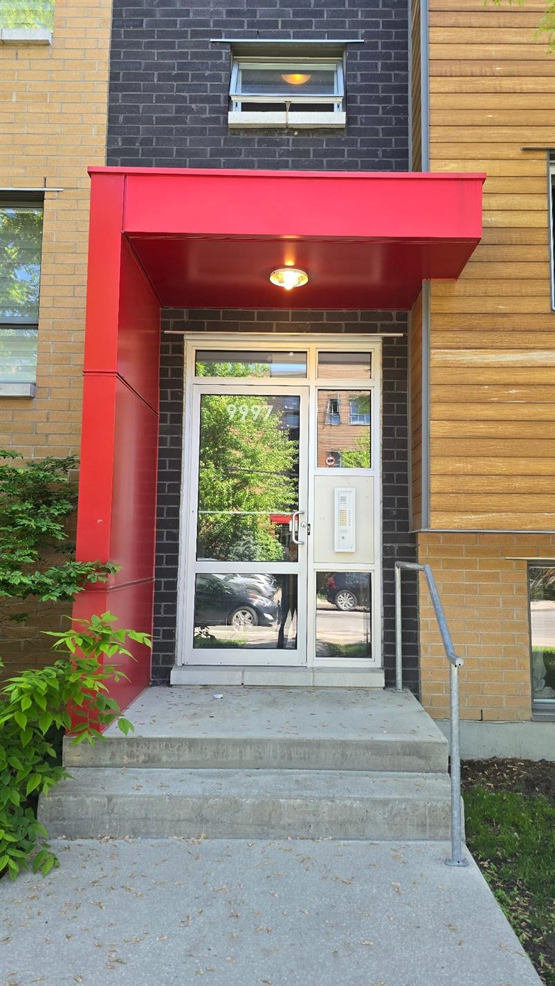 105-9997 Av. du Parc-Georges — photo 2