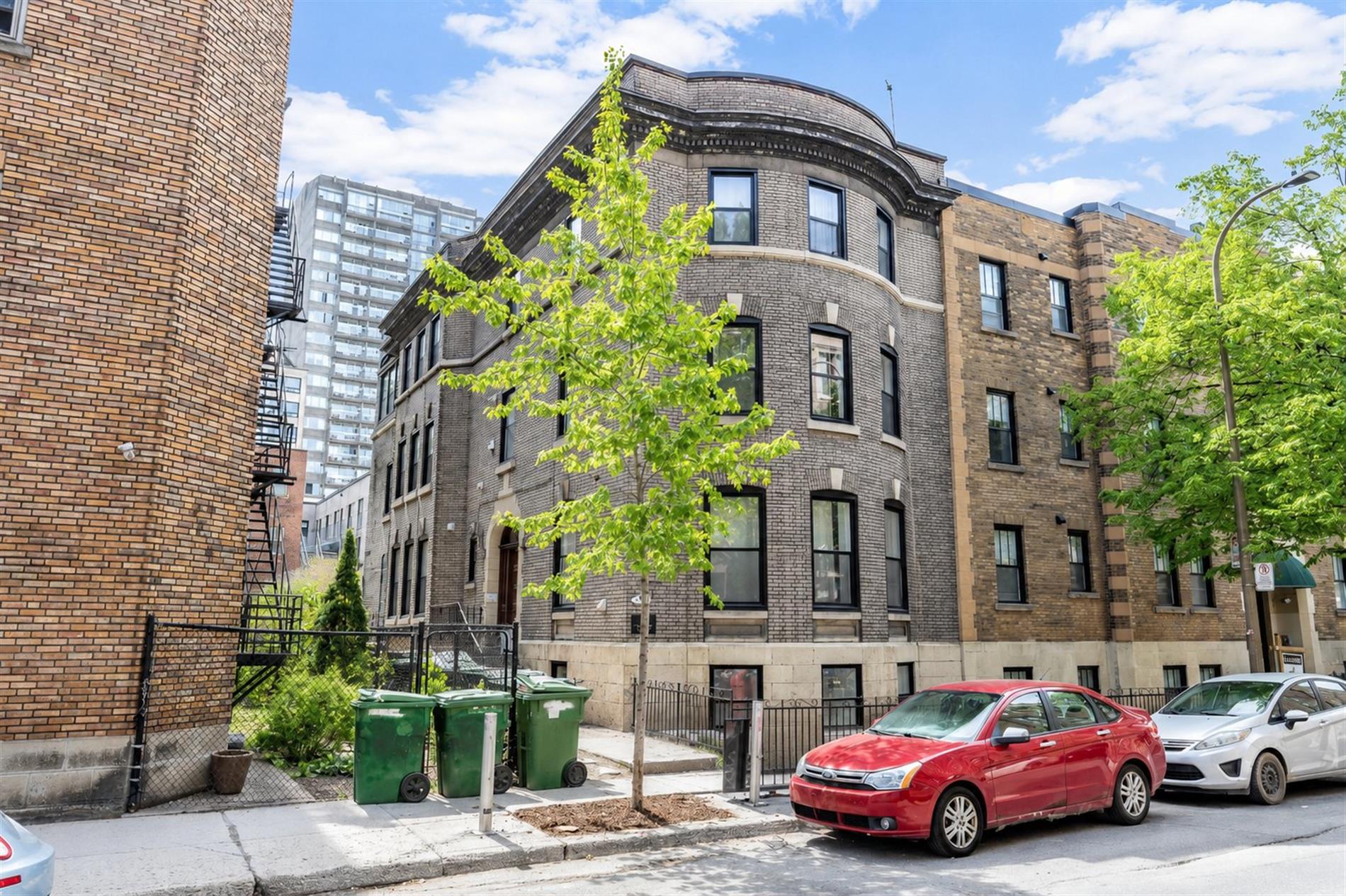 2066-2070 Av. Lincoln — photo 1