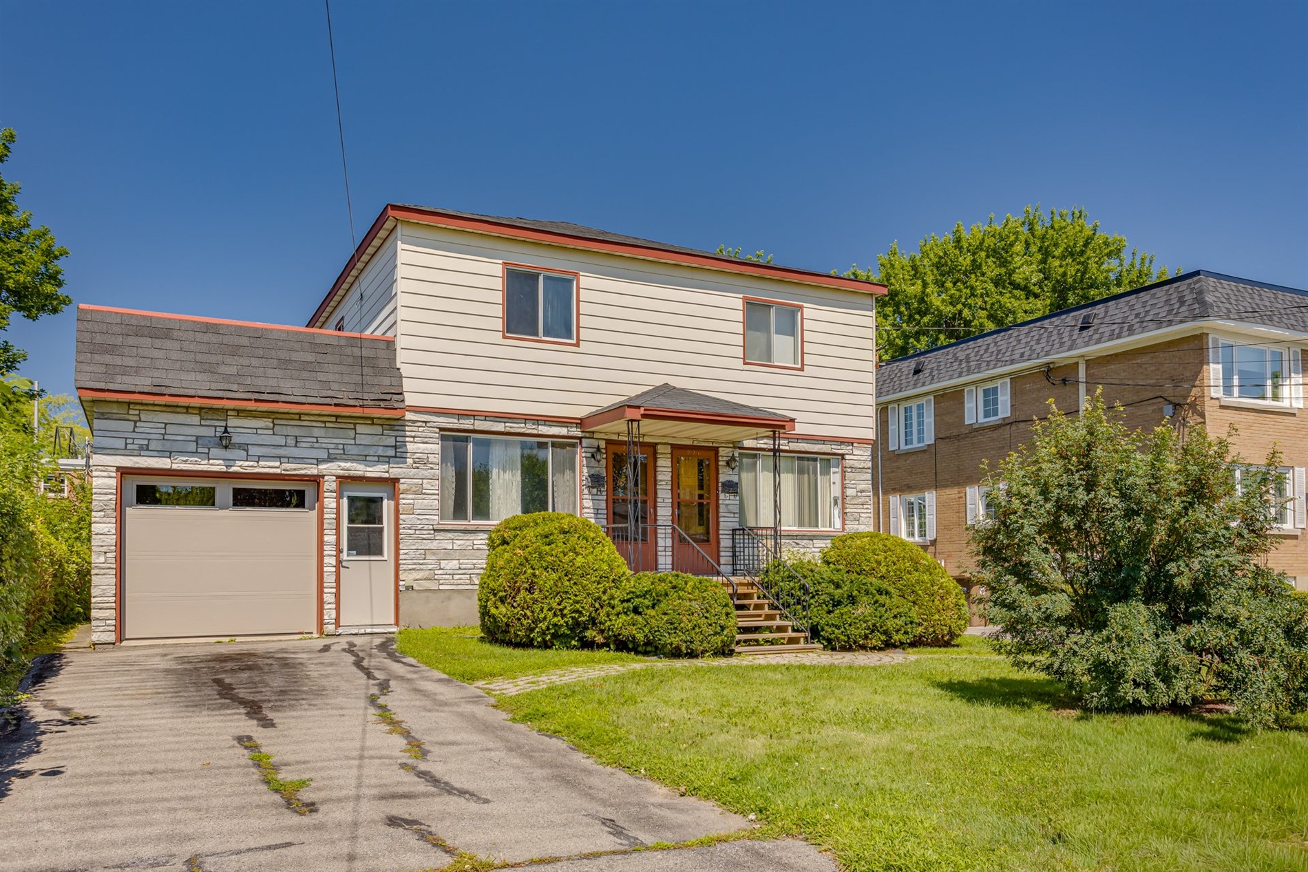 223-221 Rue Lalonde — photo 1
